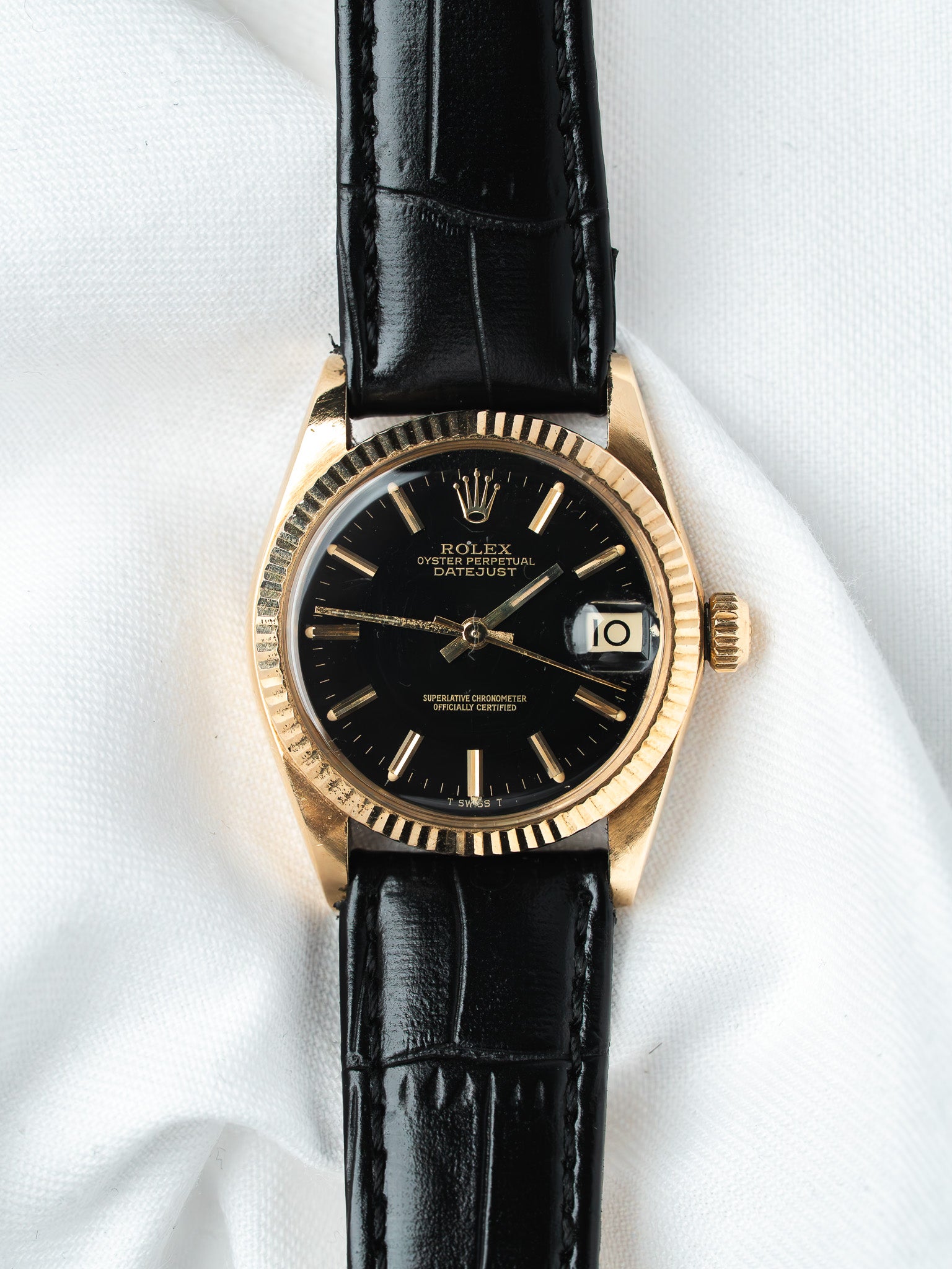 Rolex Datejust 6827 Or 18k — Cadran Noir Lunette Cannelée (1979)