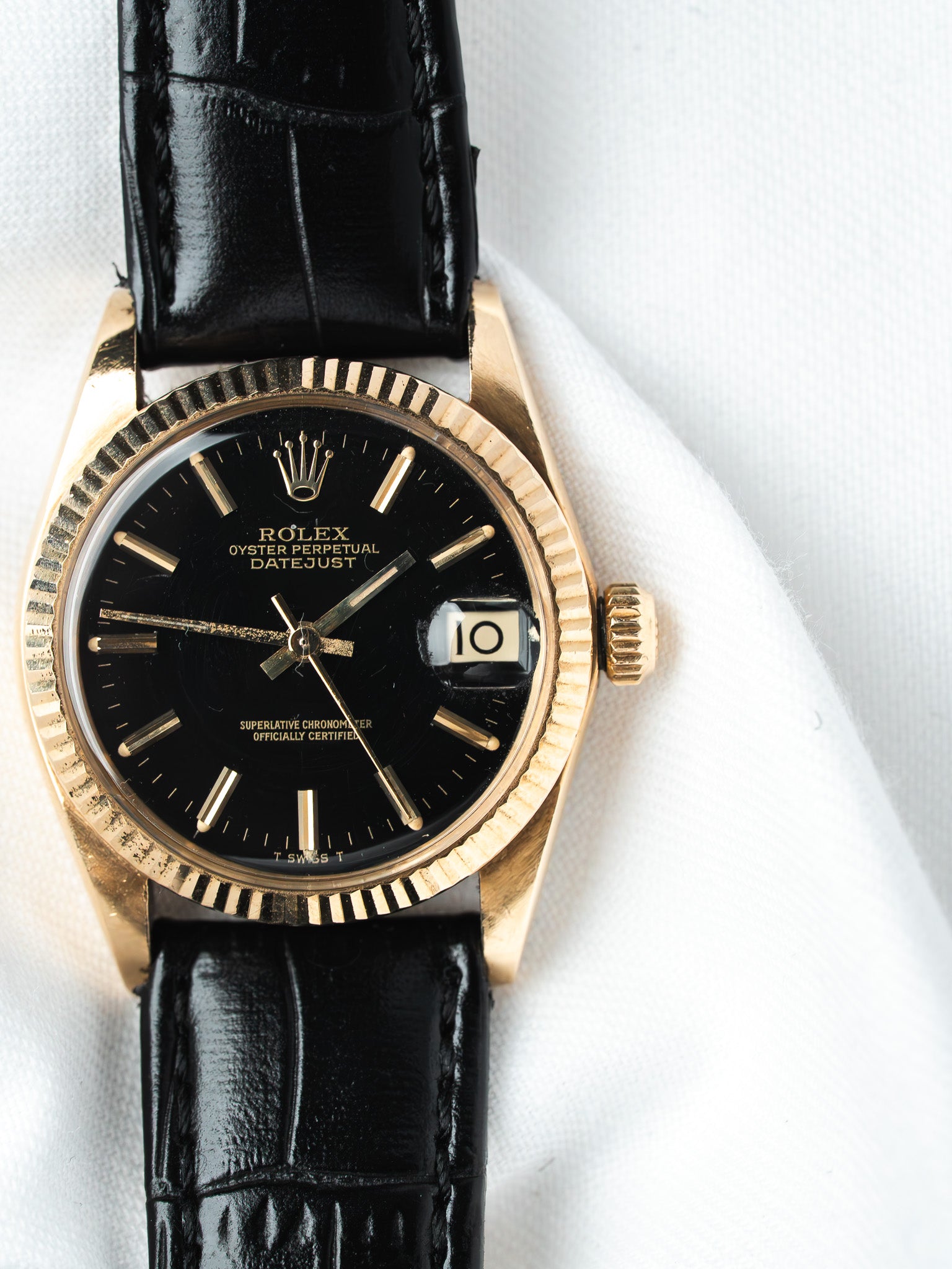 Rolex Datejust 6827 Or 18k — Cadran Noir Lunette Cannelée (1979)