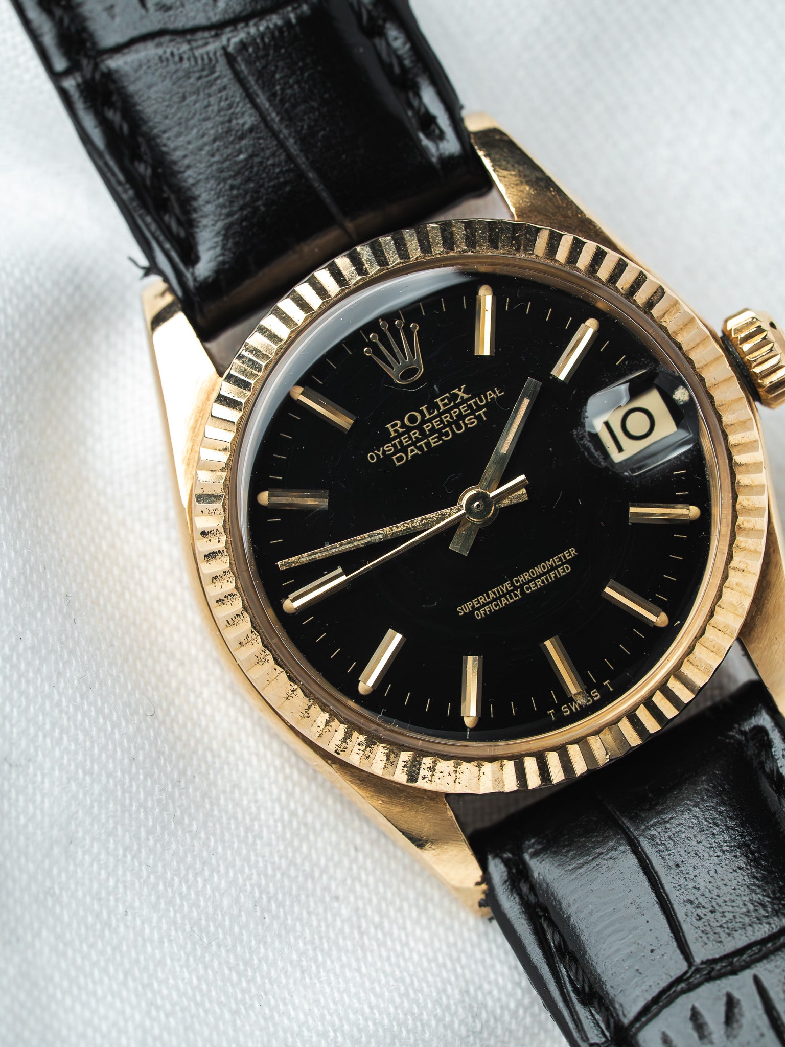 Rolex Datejust 6827 Or 18k — Cadran Noir Lunette Cannelée (1979)