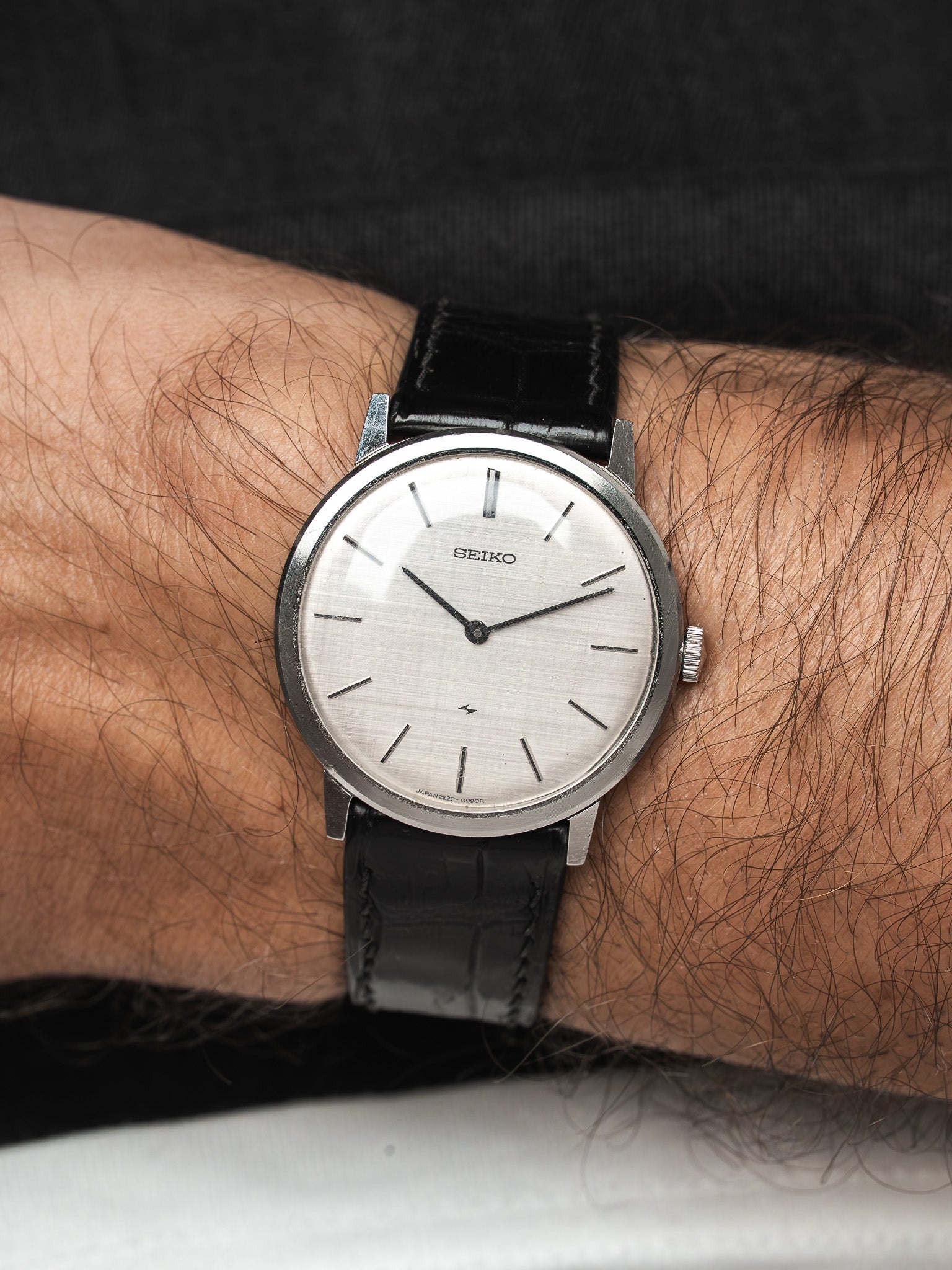 Montre Seiko 2220-0180 Acier — Cadran Lin Argenté Manuel (1974)