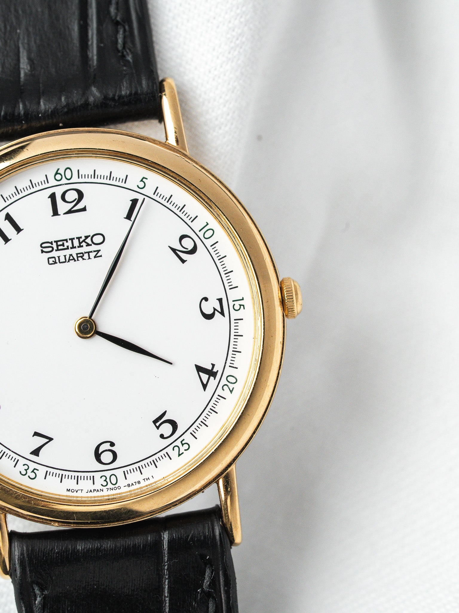 Montre Seiko 7N00-8A00 Plaqué Or — Cadran Blanc Arabe (2001)