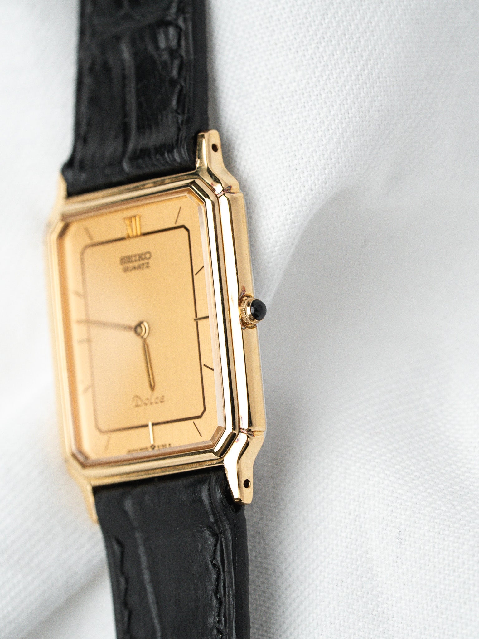 Montre Seiko Dolce 9520-5140 Plaqué Or — Tank Doré (1985)