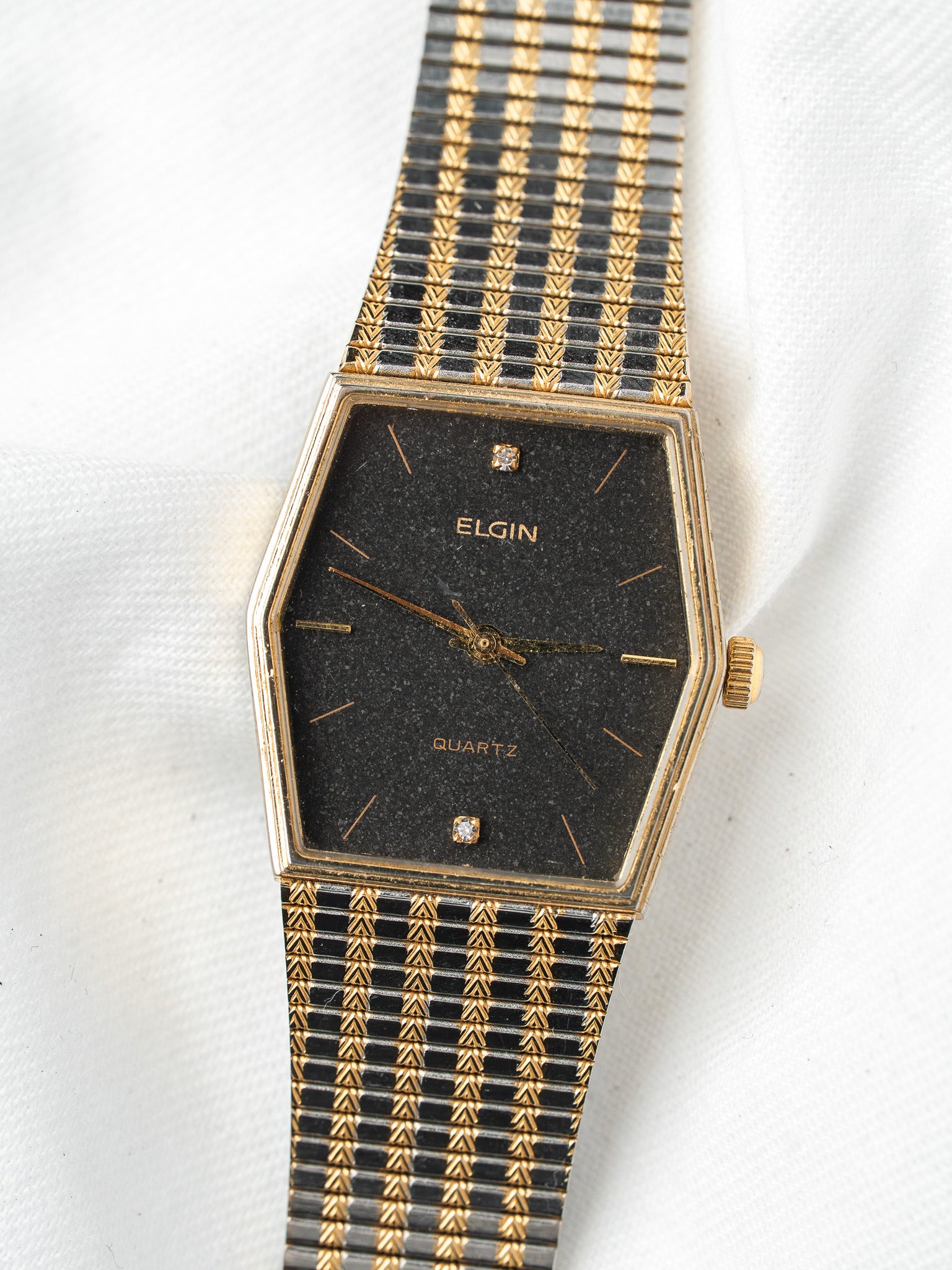 Montre Elgin Hexagonale Bicolore — Cadran Noir Pailleté (1981)