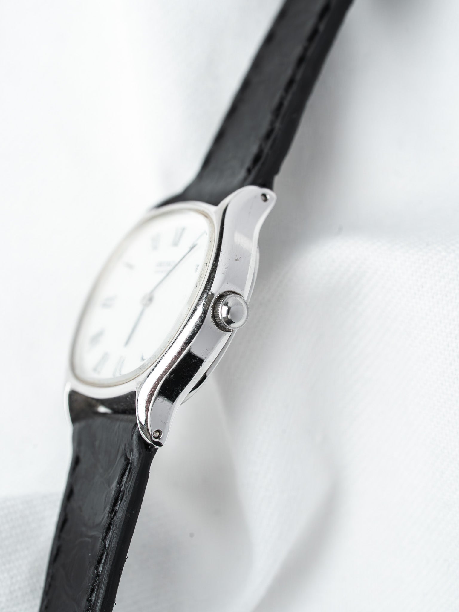 Montre Seiko 2320-6640 Acier — Coussin Cadran Romain (1981)