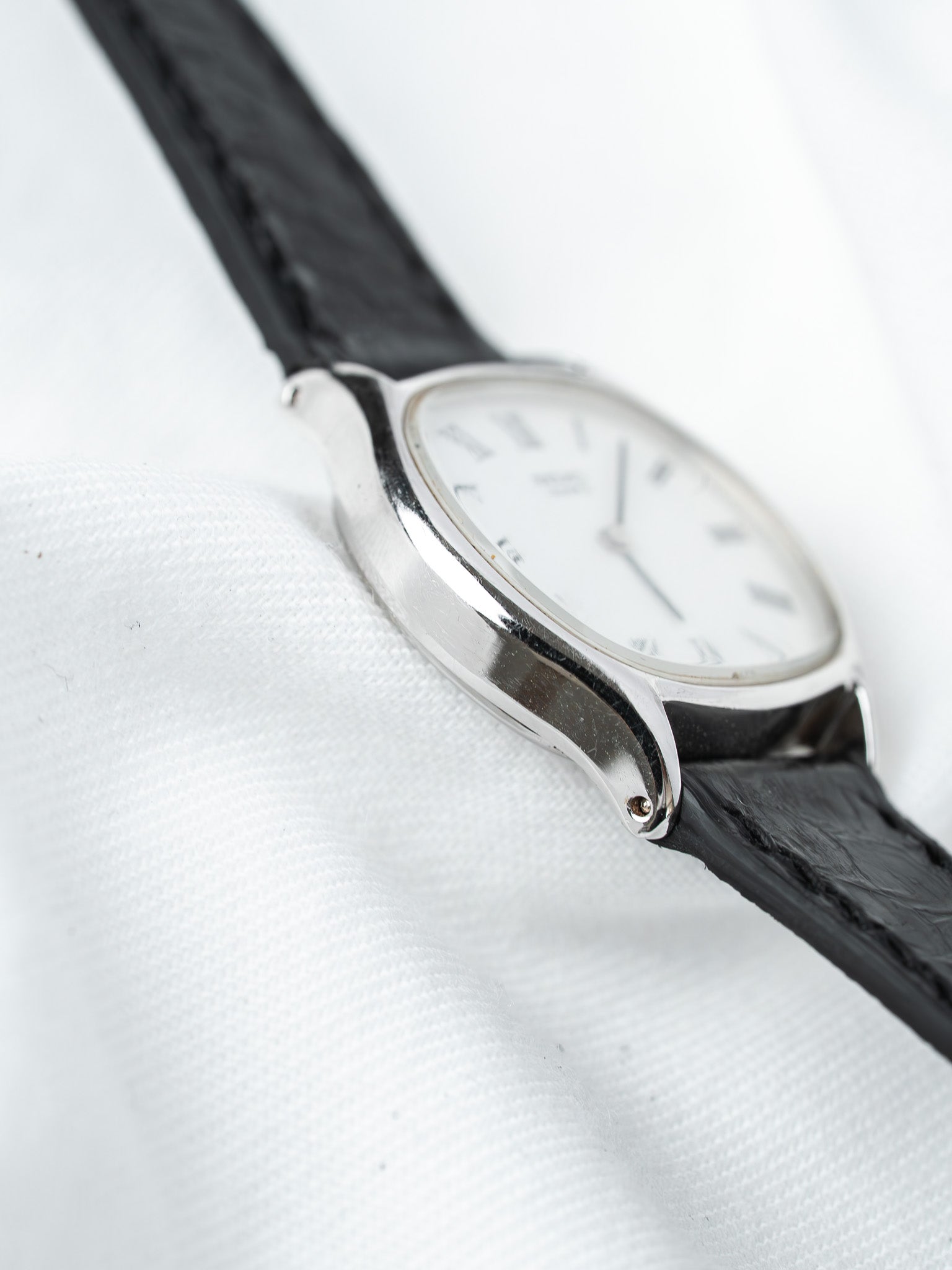 Montre Seiko 2320-6640 Acier — Coussin Cadran Romain (1981)