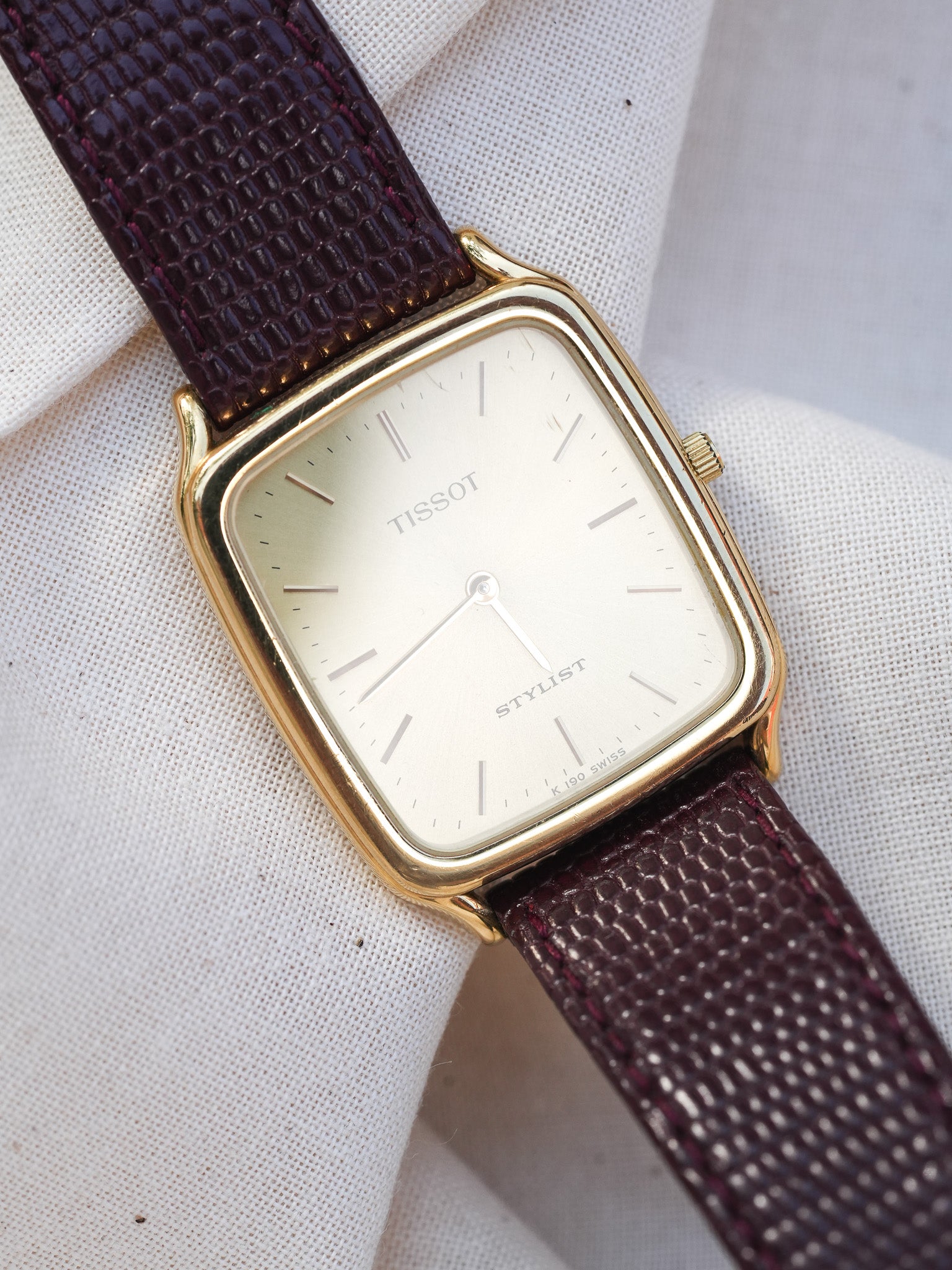 TIssot - Tonneau Stylist plaqué or - 1990s