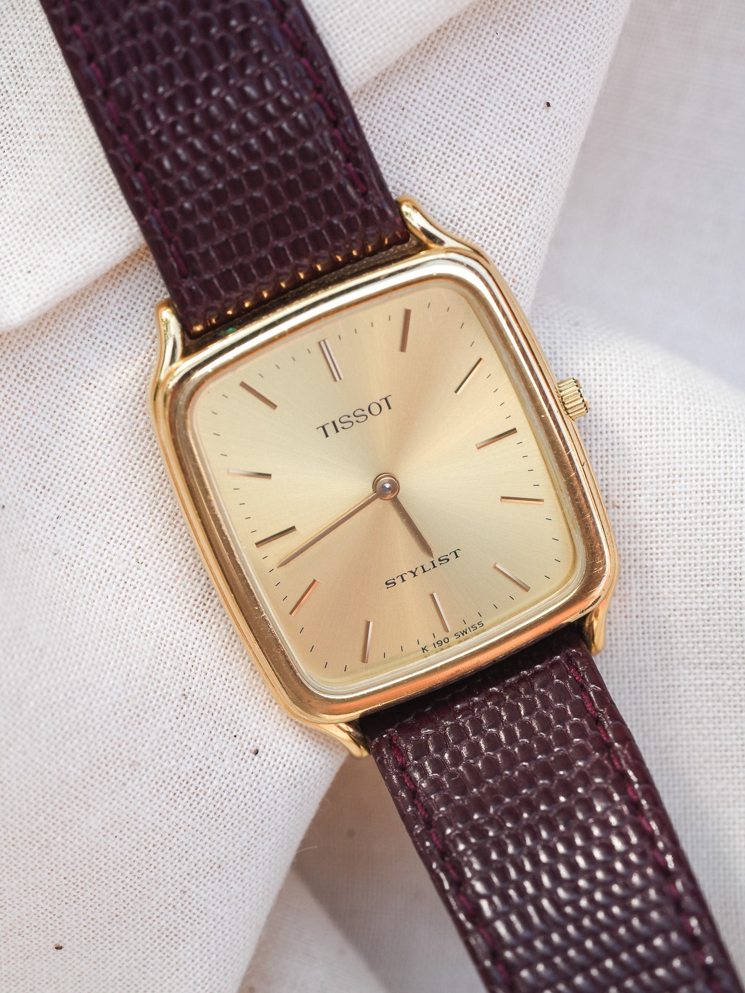 TIssot - Tonneau Stylist plaqué or - 1990s