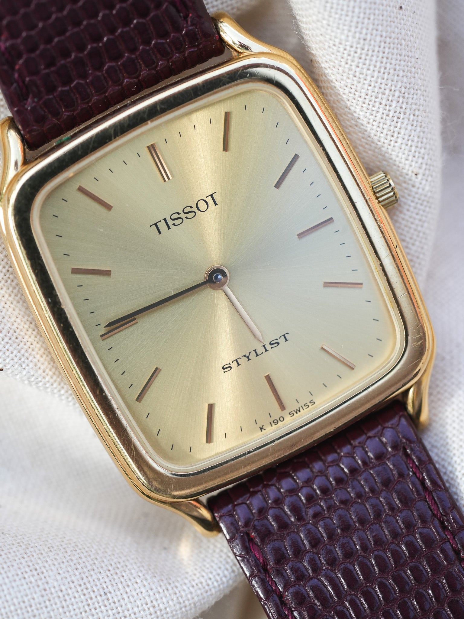 TIssot - Tonneau Stylist plaqué or - 1990s