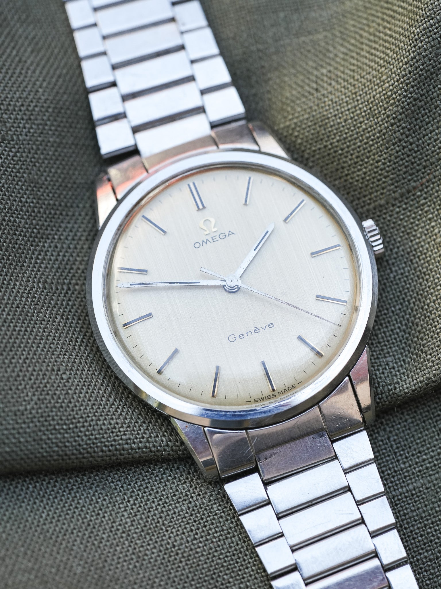 Omega - Geneve Cadran lin champagne - 1964