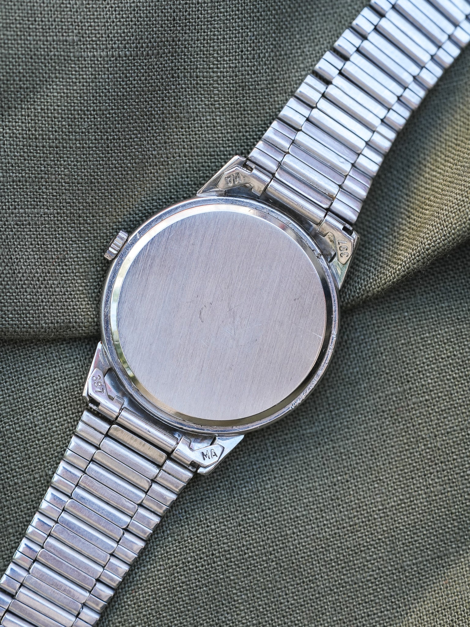 Omega - Geneve Cadran lin champagne - 1964