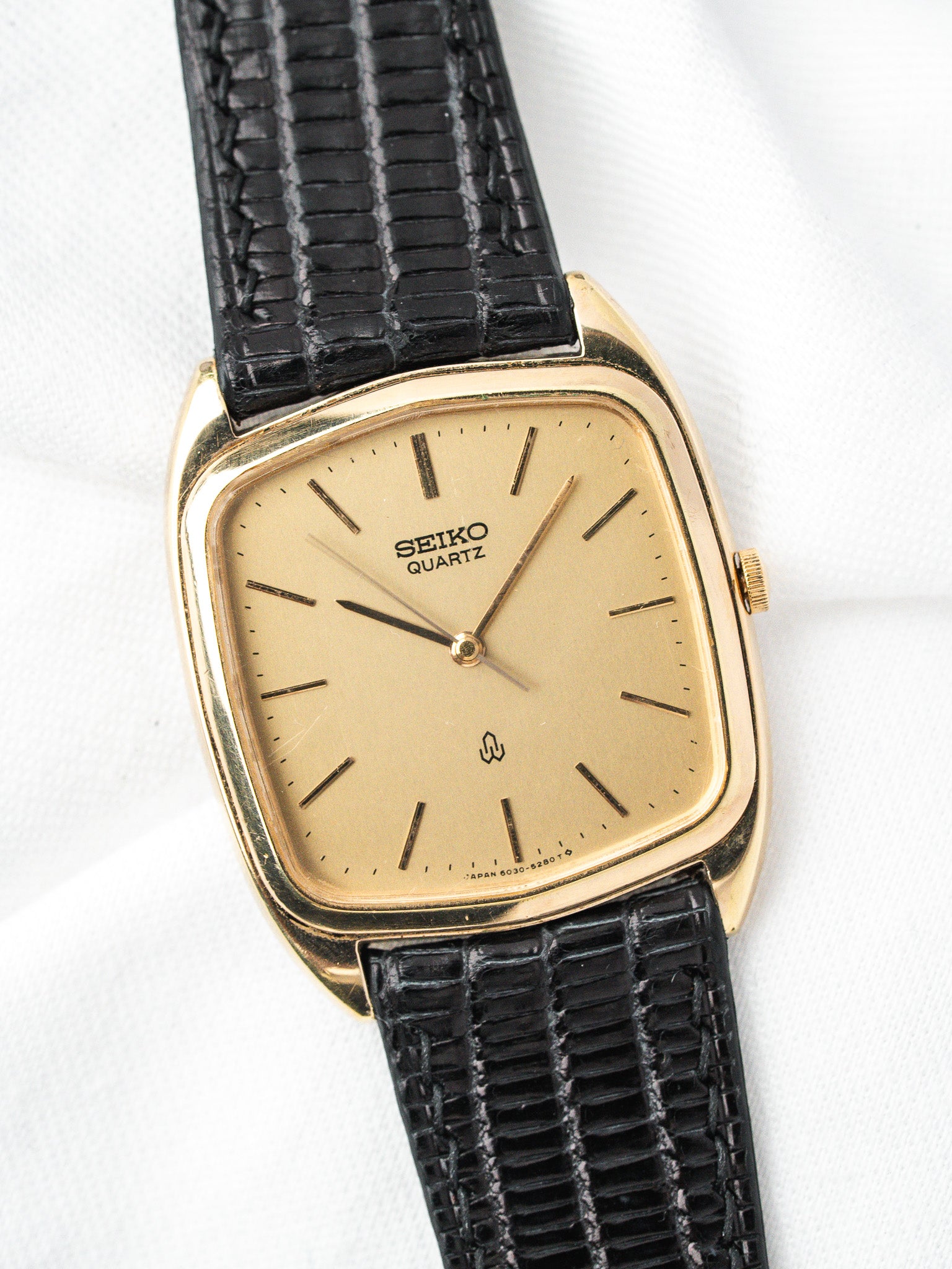 Seiko Vintage 6030-5250 Watch — Подушка с позолотой (1980) 