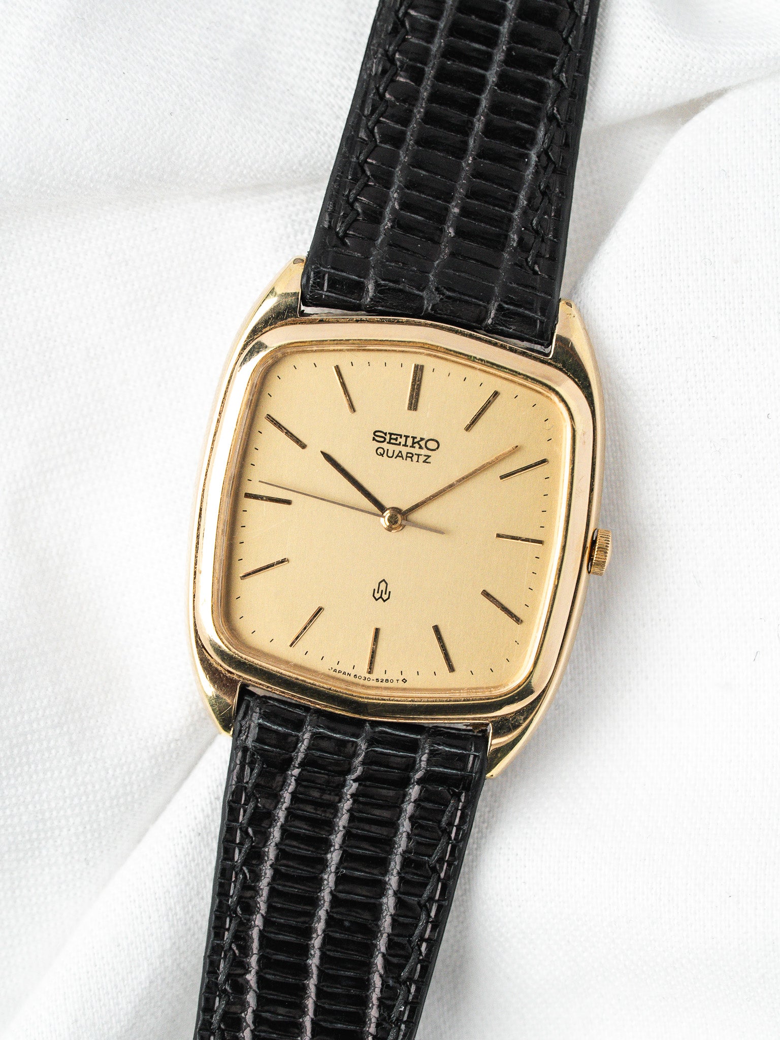 Seiko Vintage 6030-5250 Watch — Подушка с позолотой (1980) 