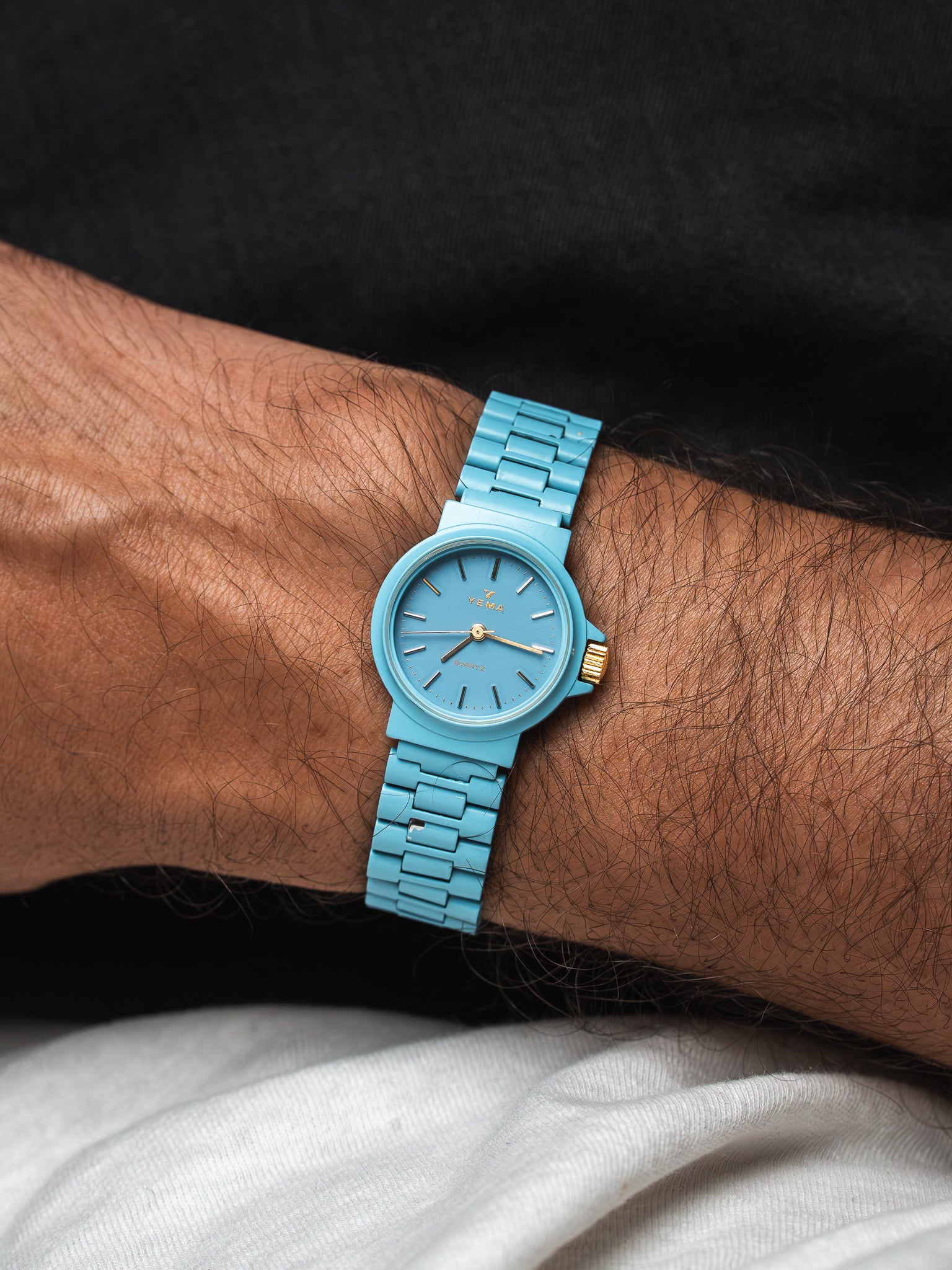 Montre Yema Vintage Turquoise — Laqué Format Mini (1990s)
