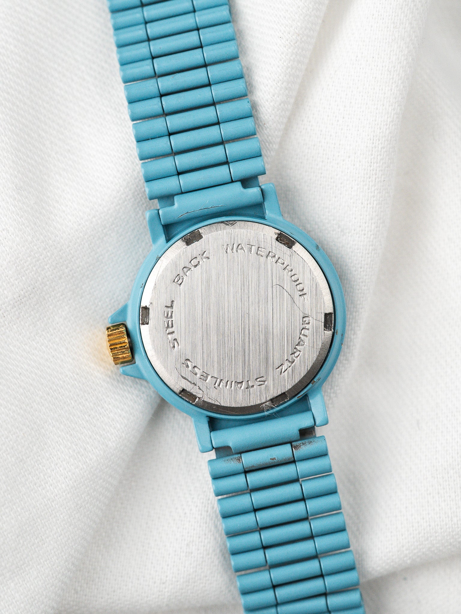 Montre Yema Vintage Turquoise — Laqué Format Mini (1990s)