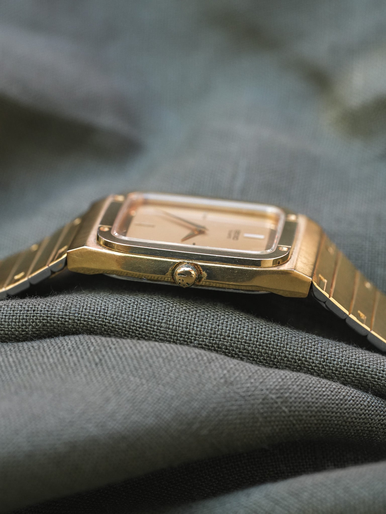 Seiko - Bracelet Intégré Doré Dauphine - 1982
