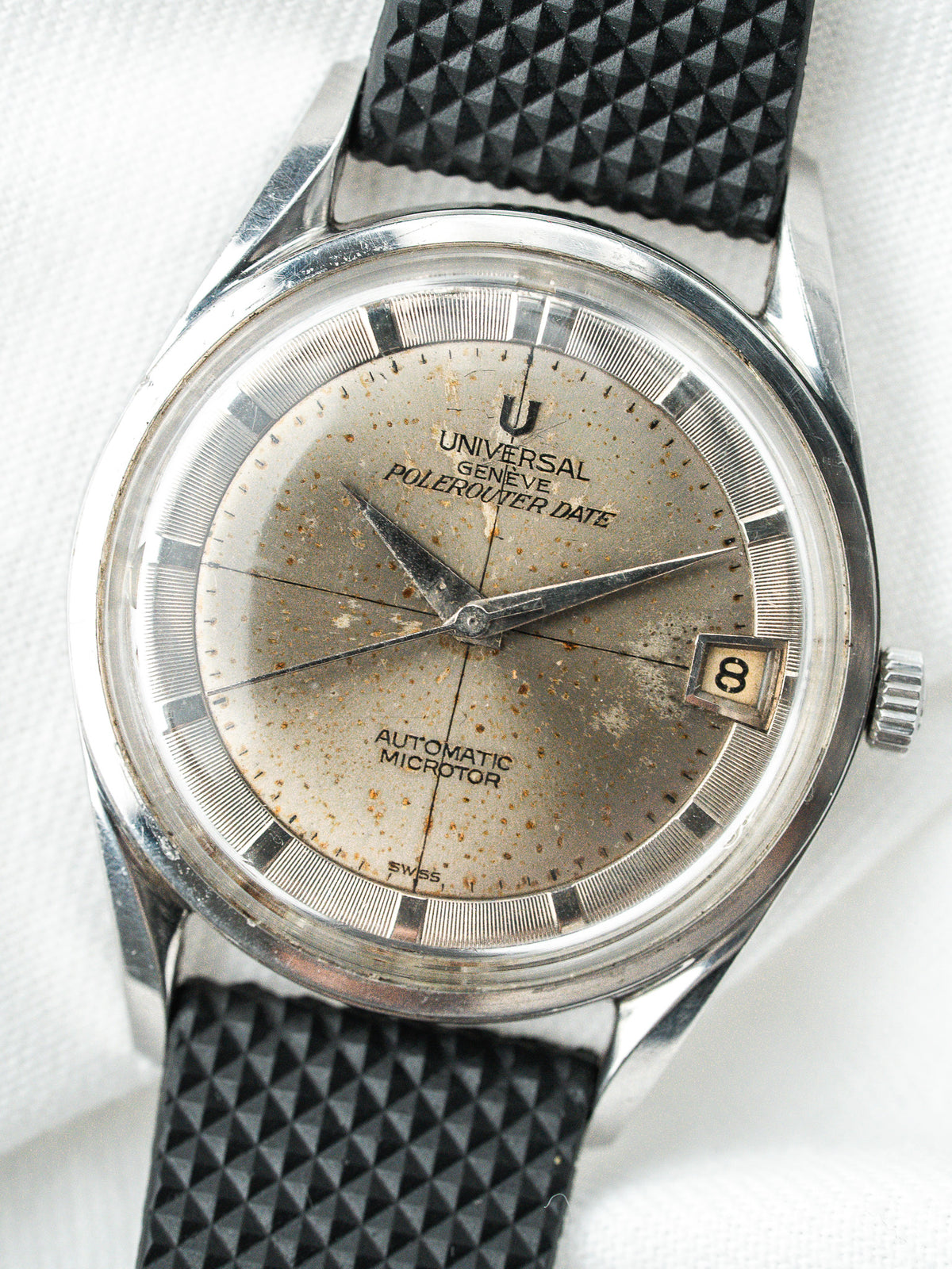 Universal Genève Polerouter Watch Date — Micro-Rotor Crosshair (1959) 