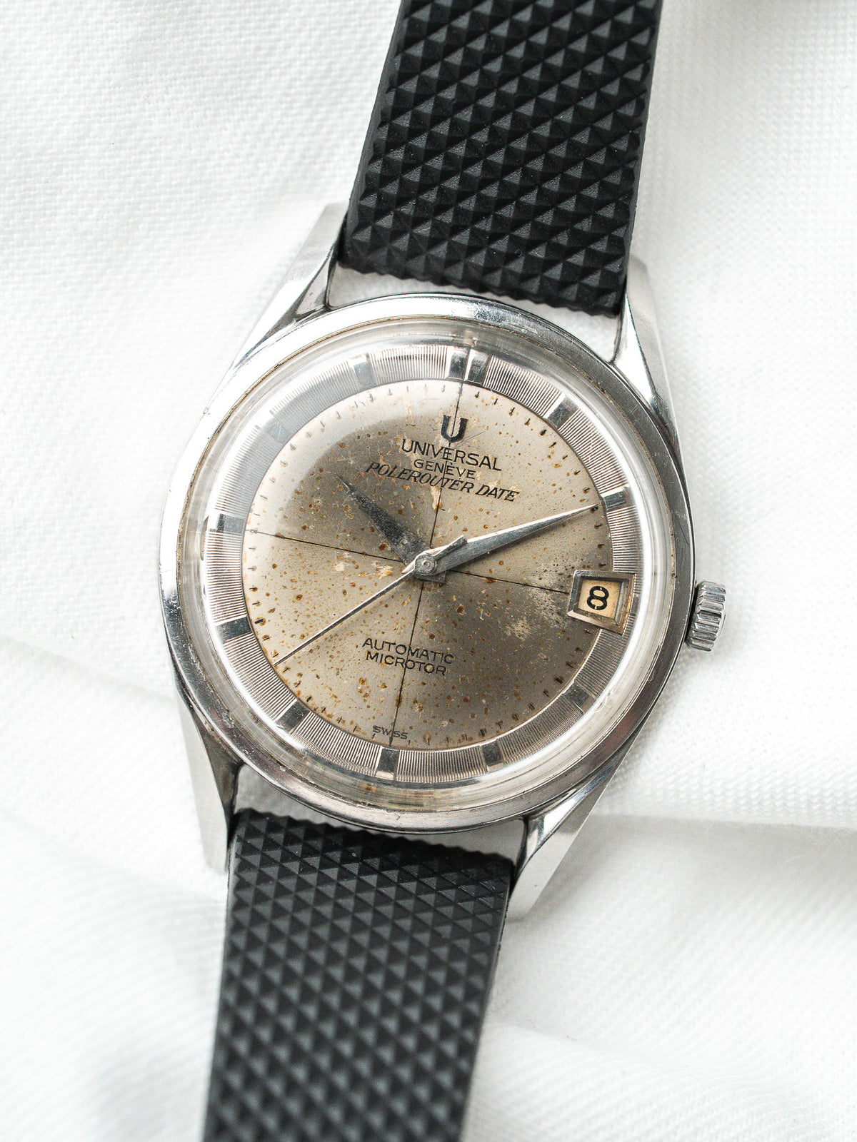 Universal Genève Polerouter Watch Date — Micro-Rotor Crosshair (1959) 
