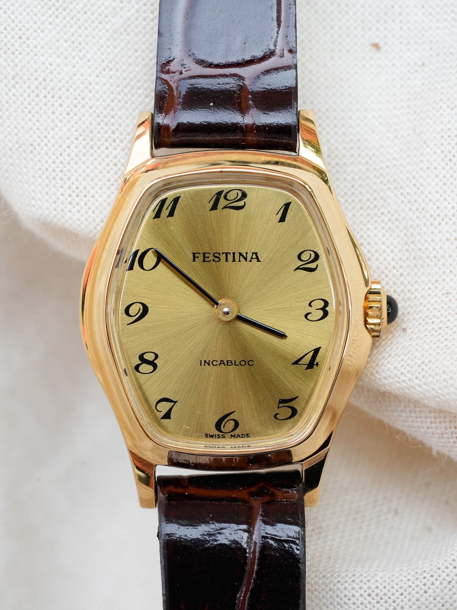 Festina - Tonneau Or Breguet Cabochon - NOS - 1980s