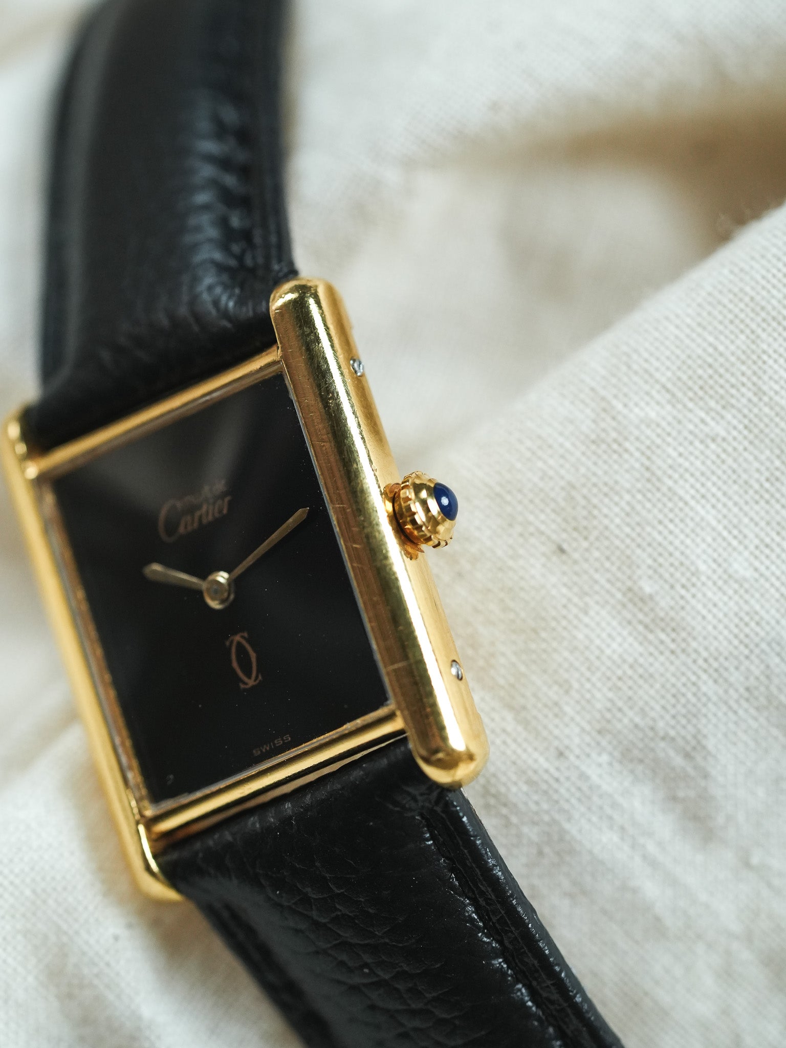 Cartier - Tank Must de Cartier 23x30 Vermeil Cadran Noir laqué Boucle Déployante - 1980s