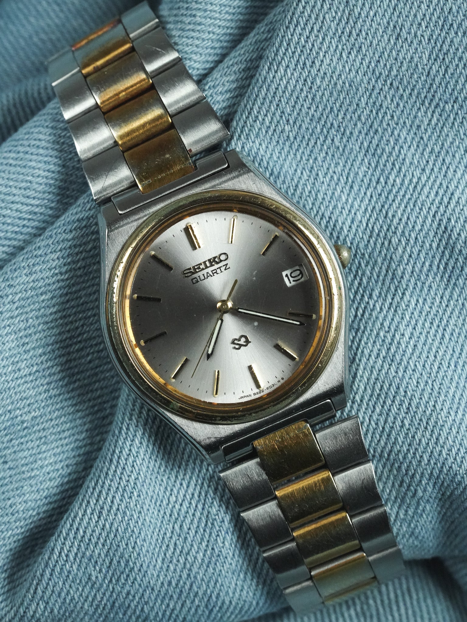 Seiko - SQ Acero Oro Fecha Esfera plata - 1982 