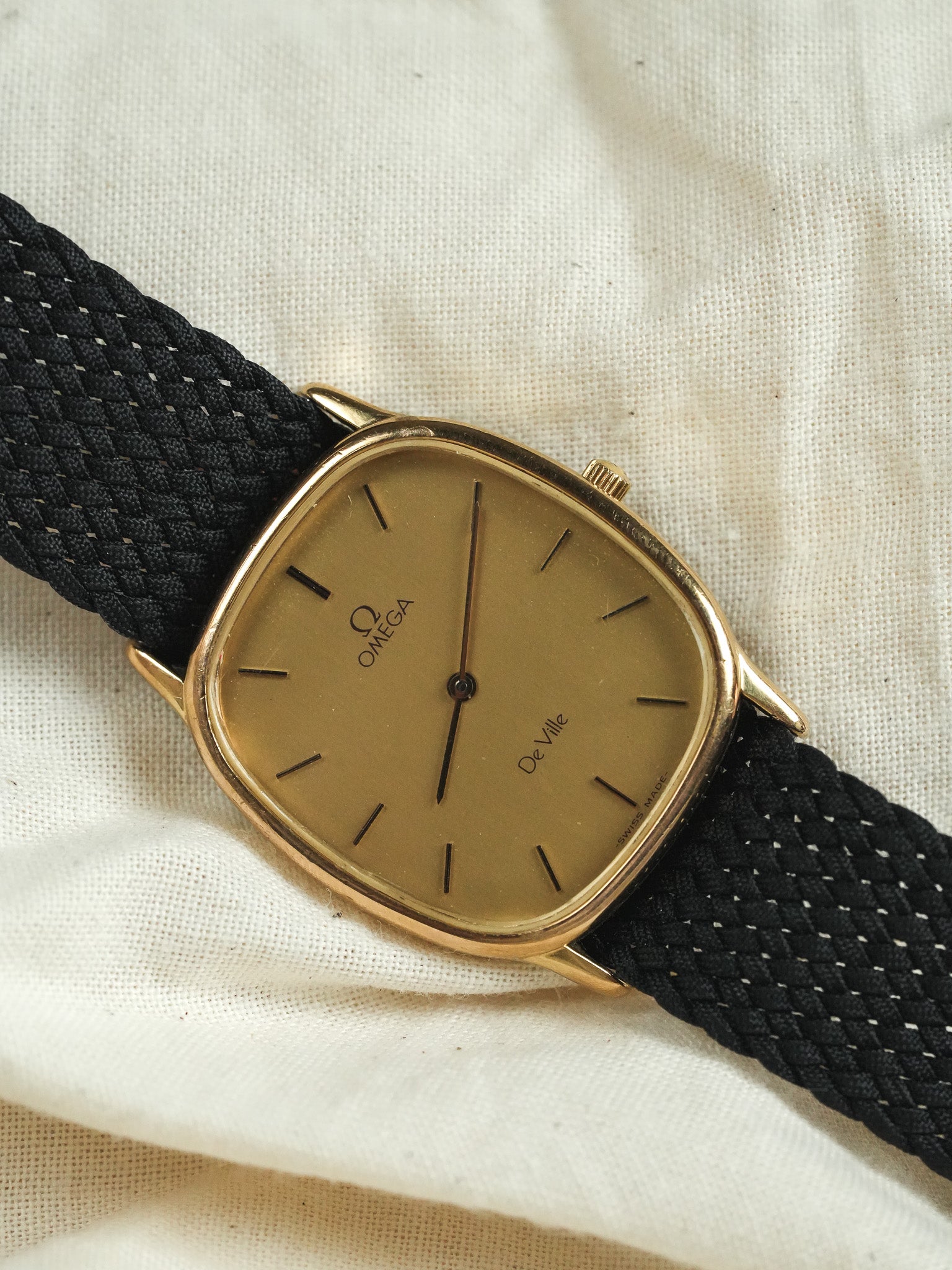Omega - 191.0220 Tonneau Or Cadran Or Quartz - 1982