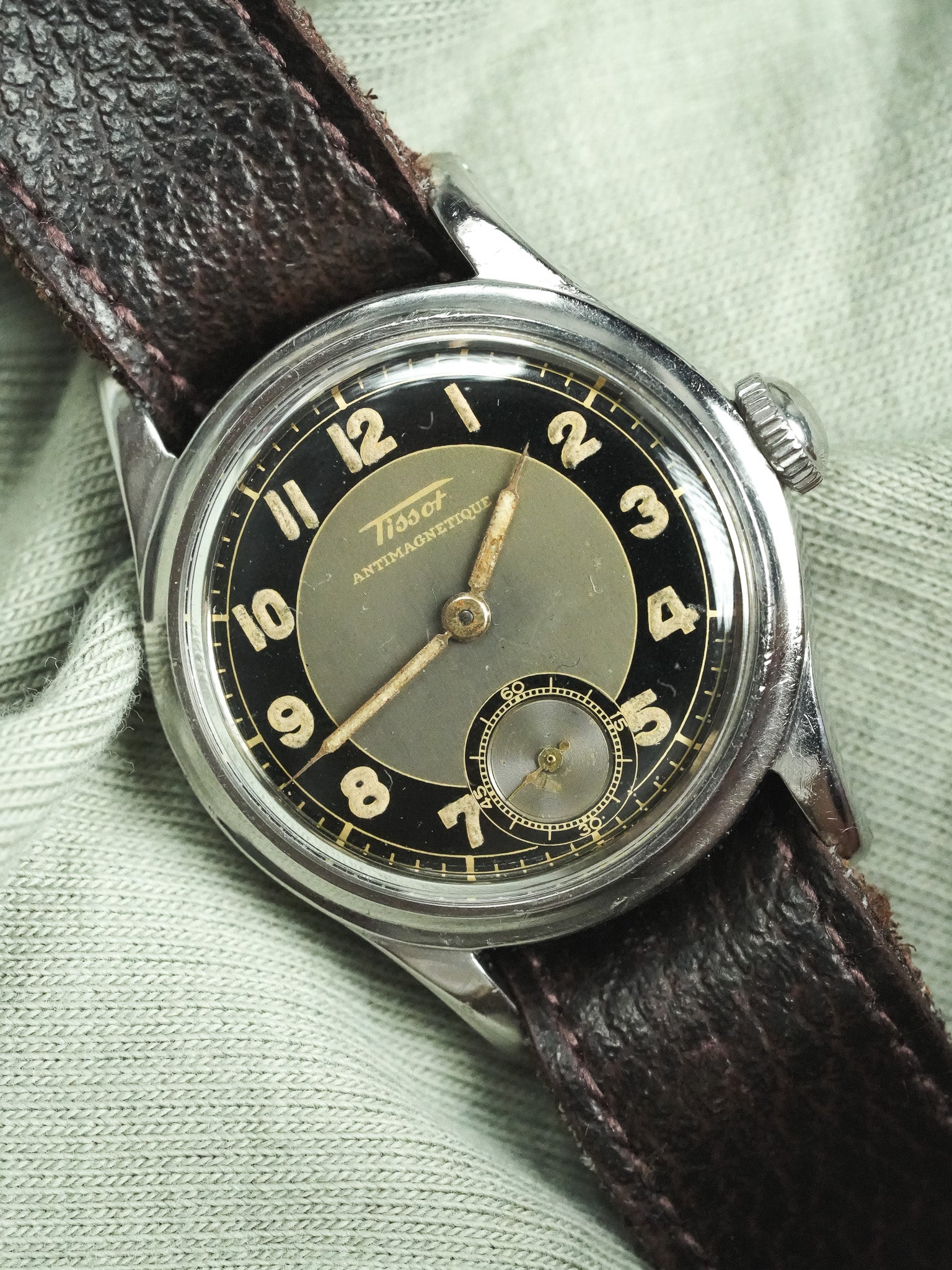 Tissot - Black Patina Tuxedo WWII - 1943 
