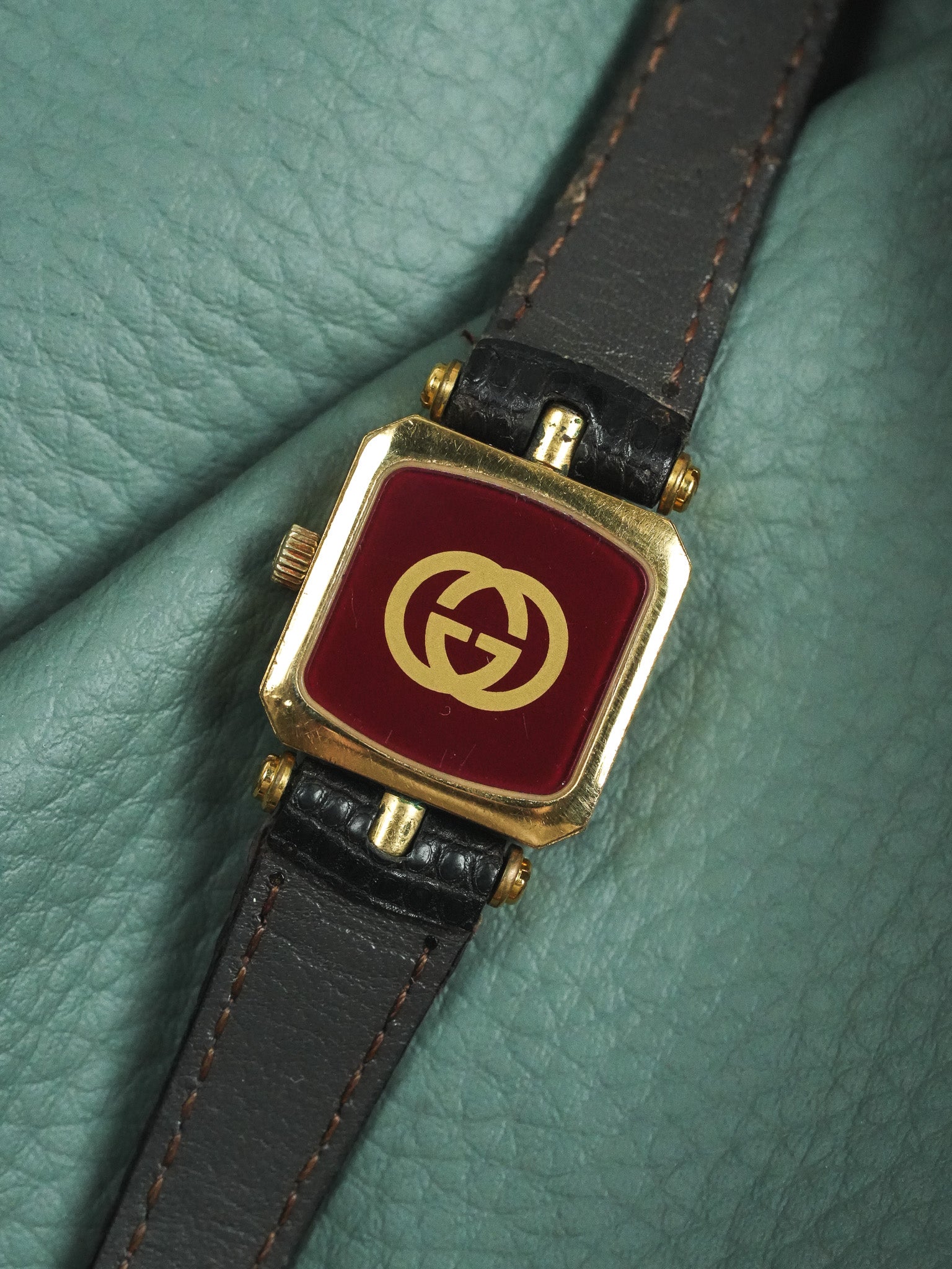 Gucci - Women Gold Lacquer GG Red Cushion - 1990s 