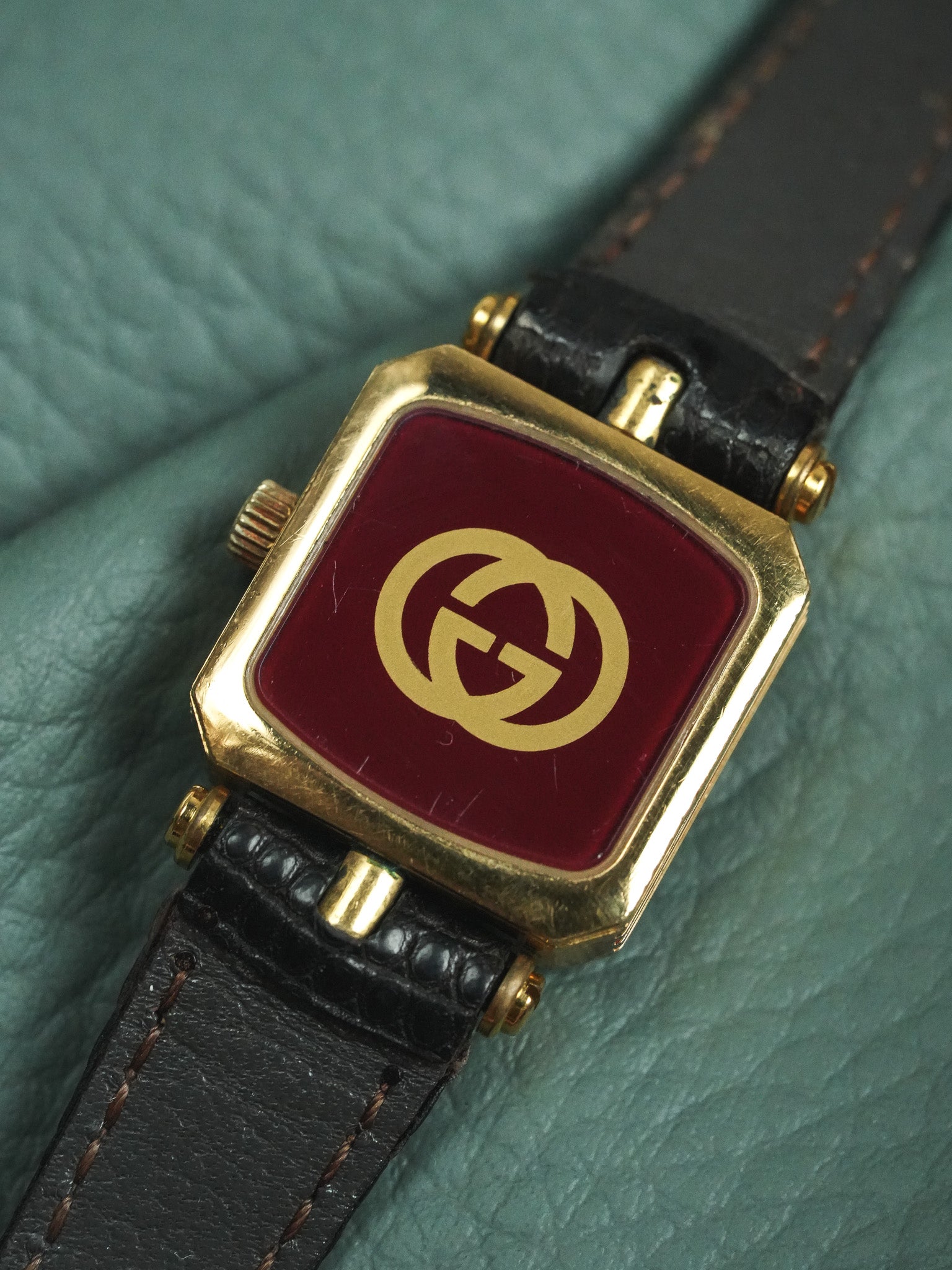 Gucci - Women Gold Lacquer GG Red Cushion - 1990s 