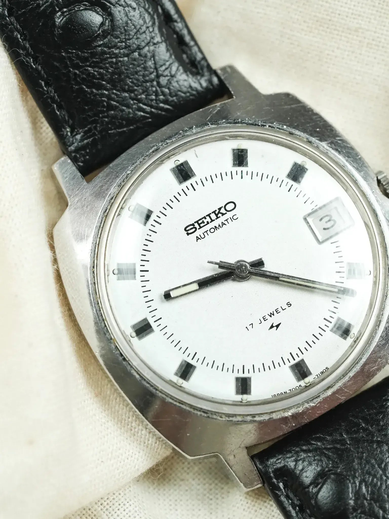 Seiko - Caja de TV Índice negro Fecha - 1975 