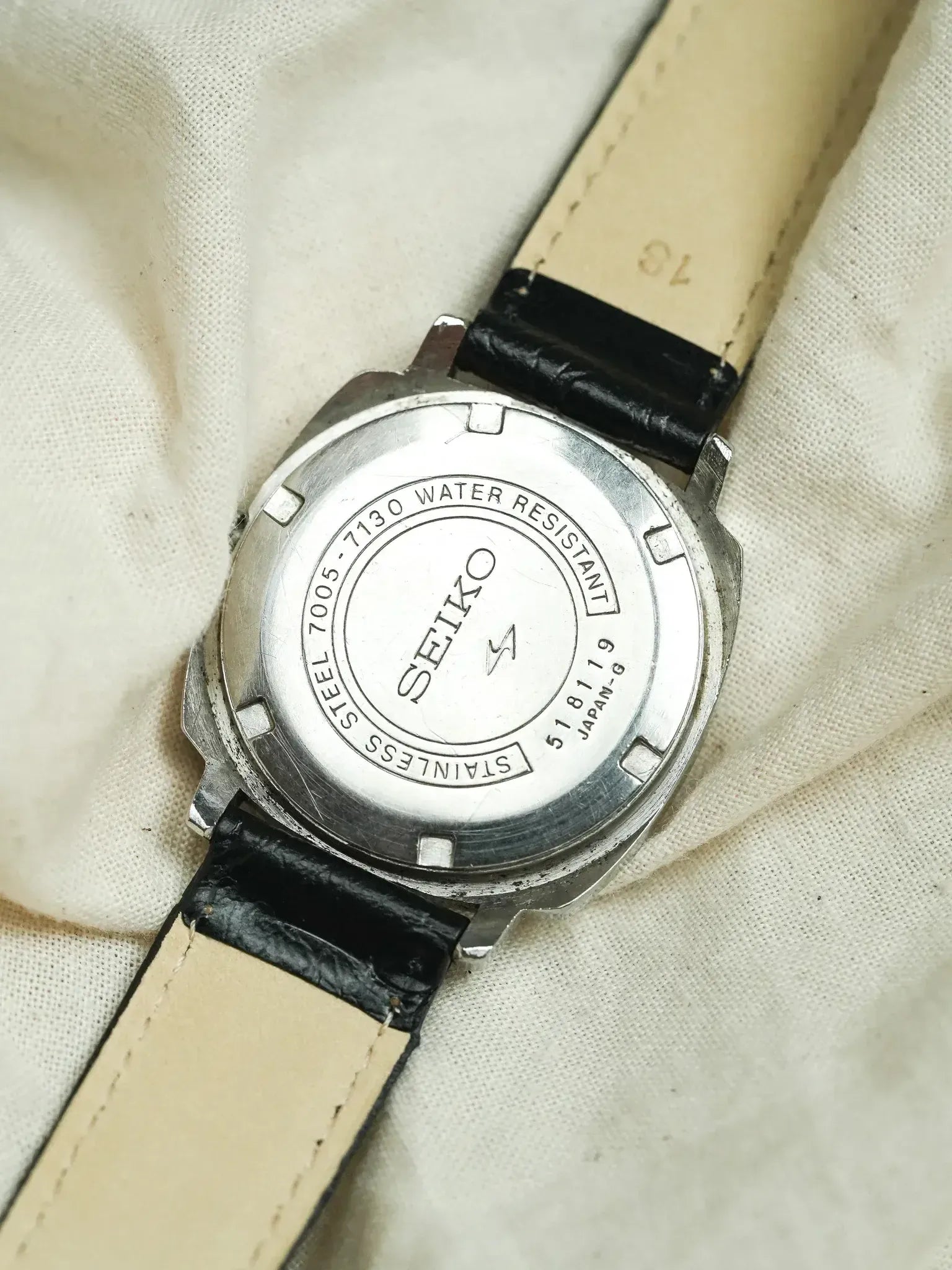 Seiko - Caja de TV Índice negro Fecha - 1975 