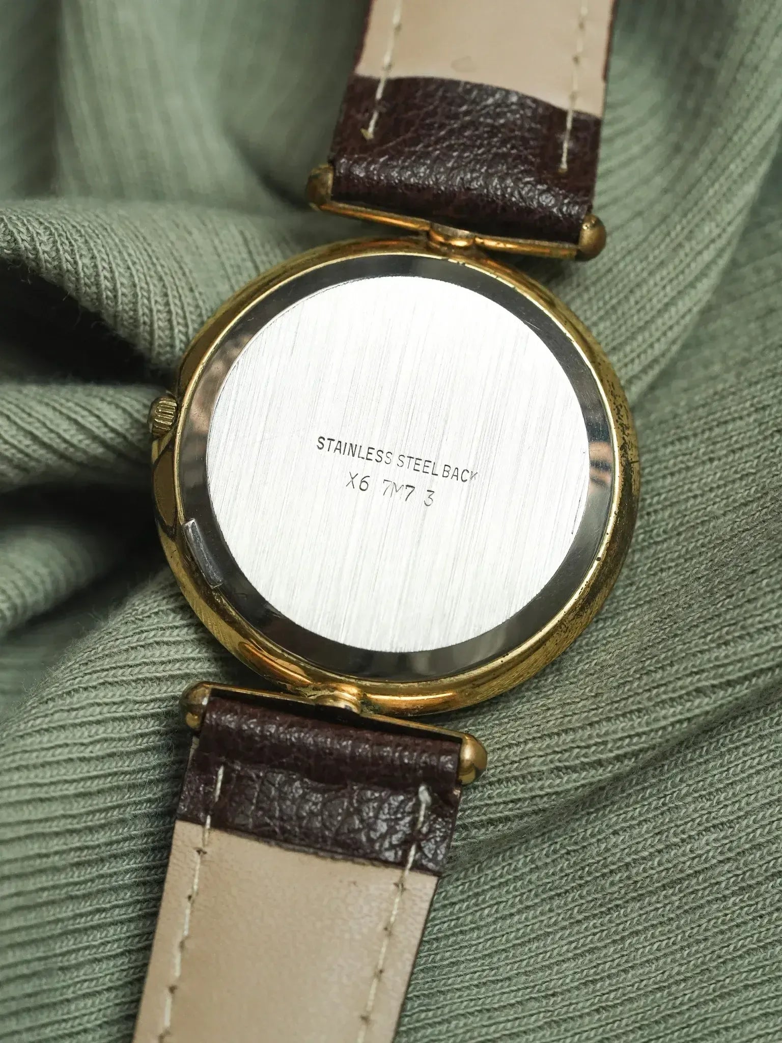 Yema - Cornes Centrales Boitier Plaqué or Romain - 1990s