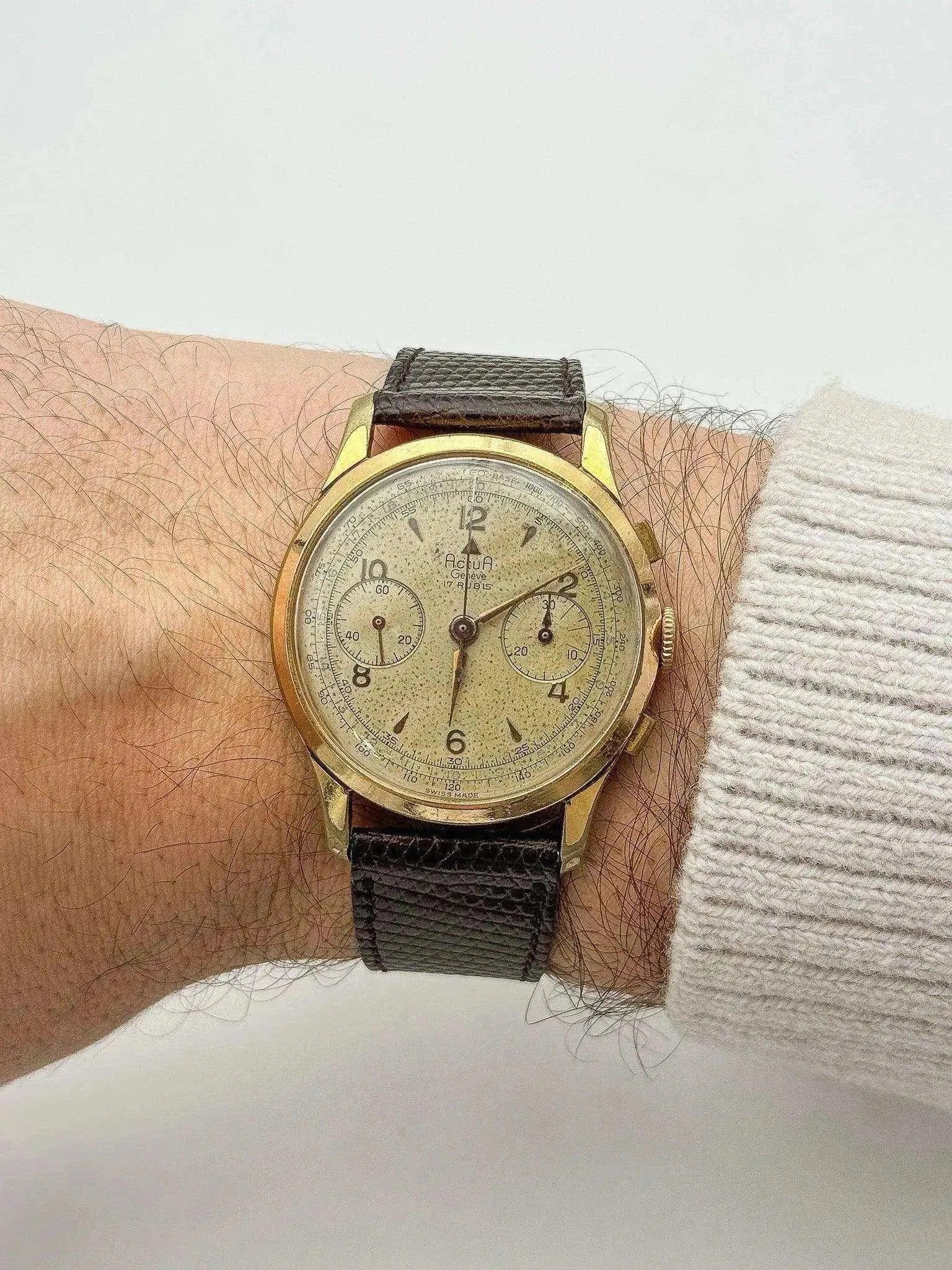 Actua Genève - Chrono Landeron Plaqué or - 1950s - Atelier Victor - Vintage  Shop