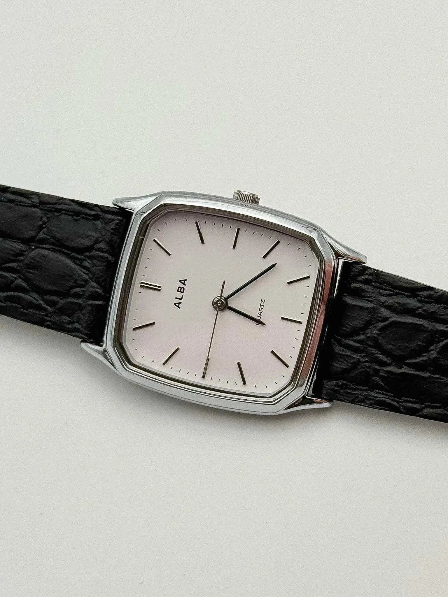Alba by Seiko - White Dress Watch - 1990s - Atelier Victor Paris - Vintage Watch Shop Dubai