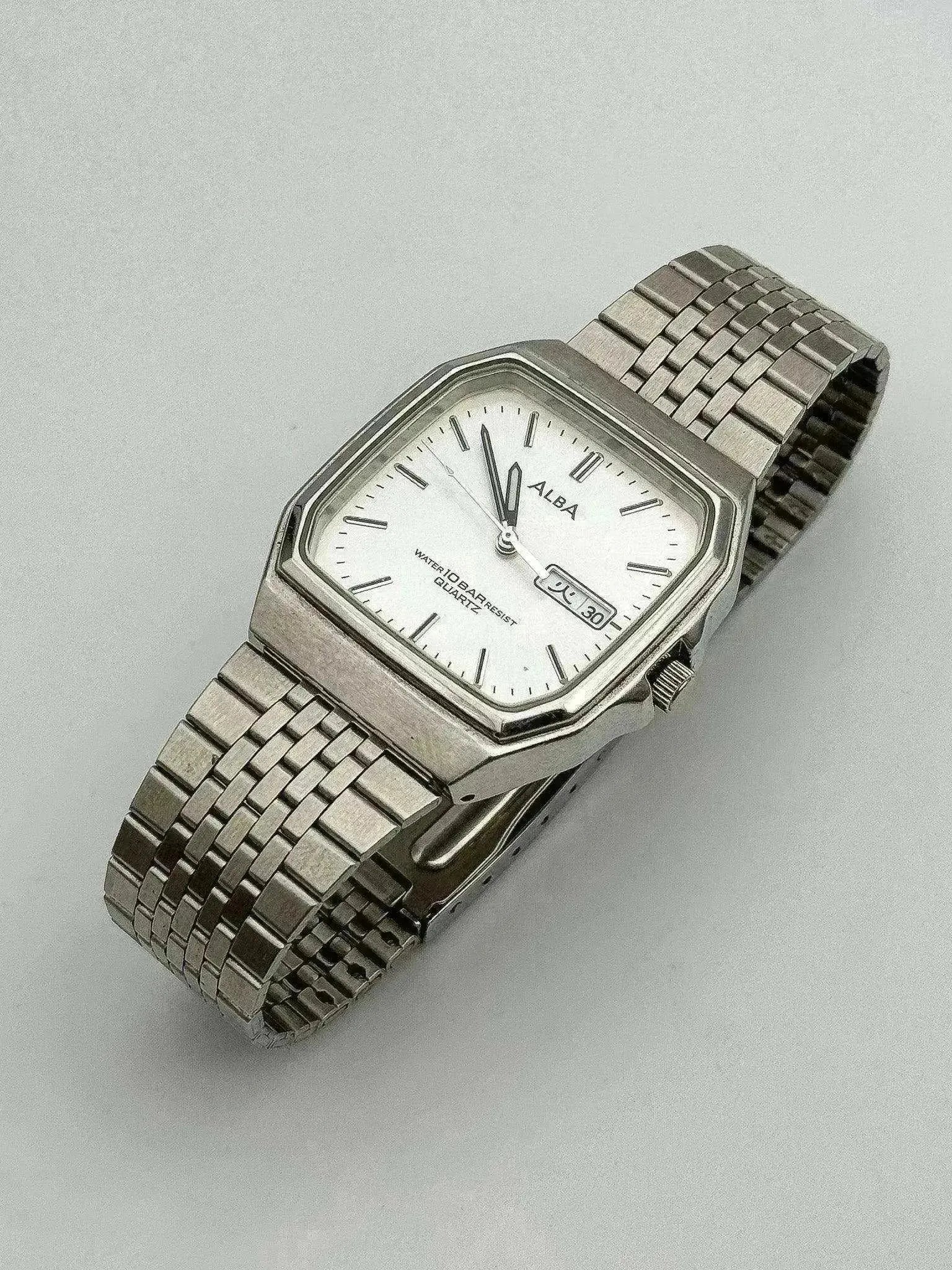 SEIKO ALBA AKA クォーツ 腕時計 Alba Seiko - Square Kani Daydate - 1995 - Atelier Victor