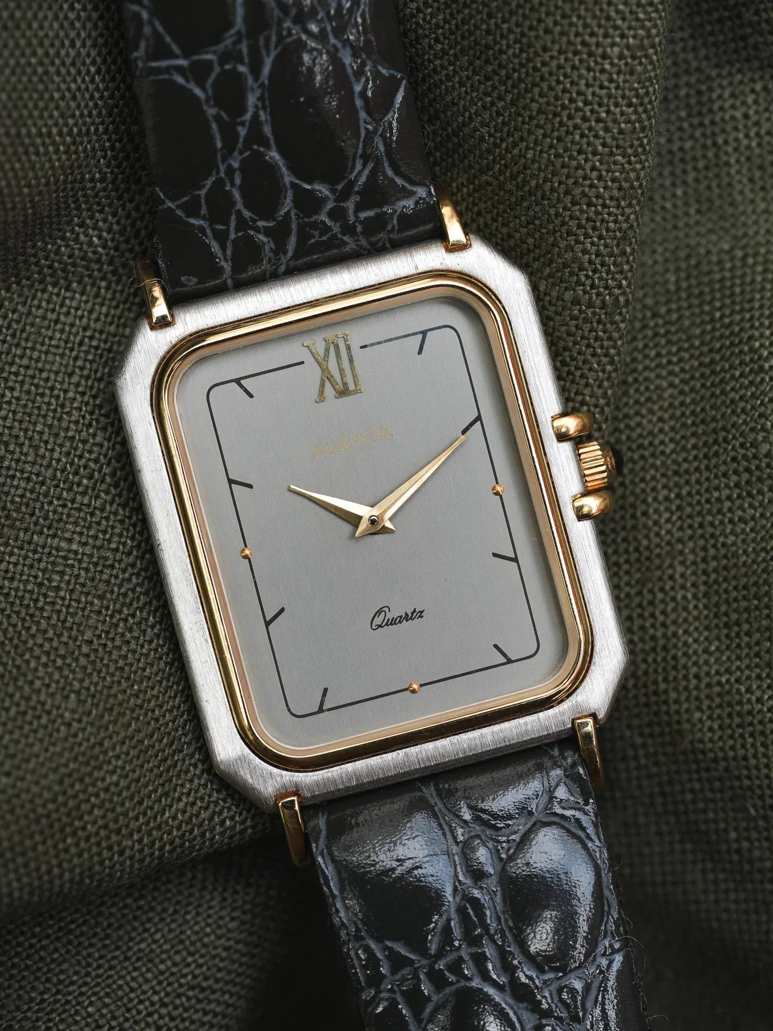 Alexia - Tank Acier Plaqué or Slim - NOS - 1980s - Atelier Victor