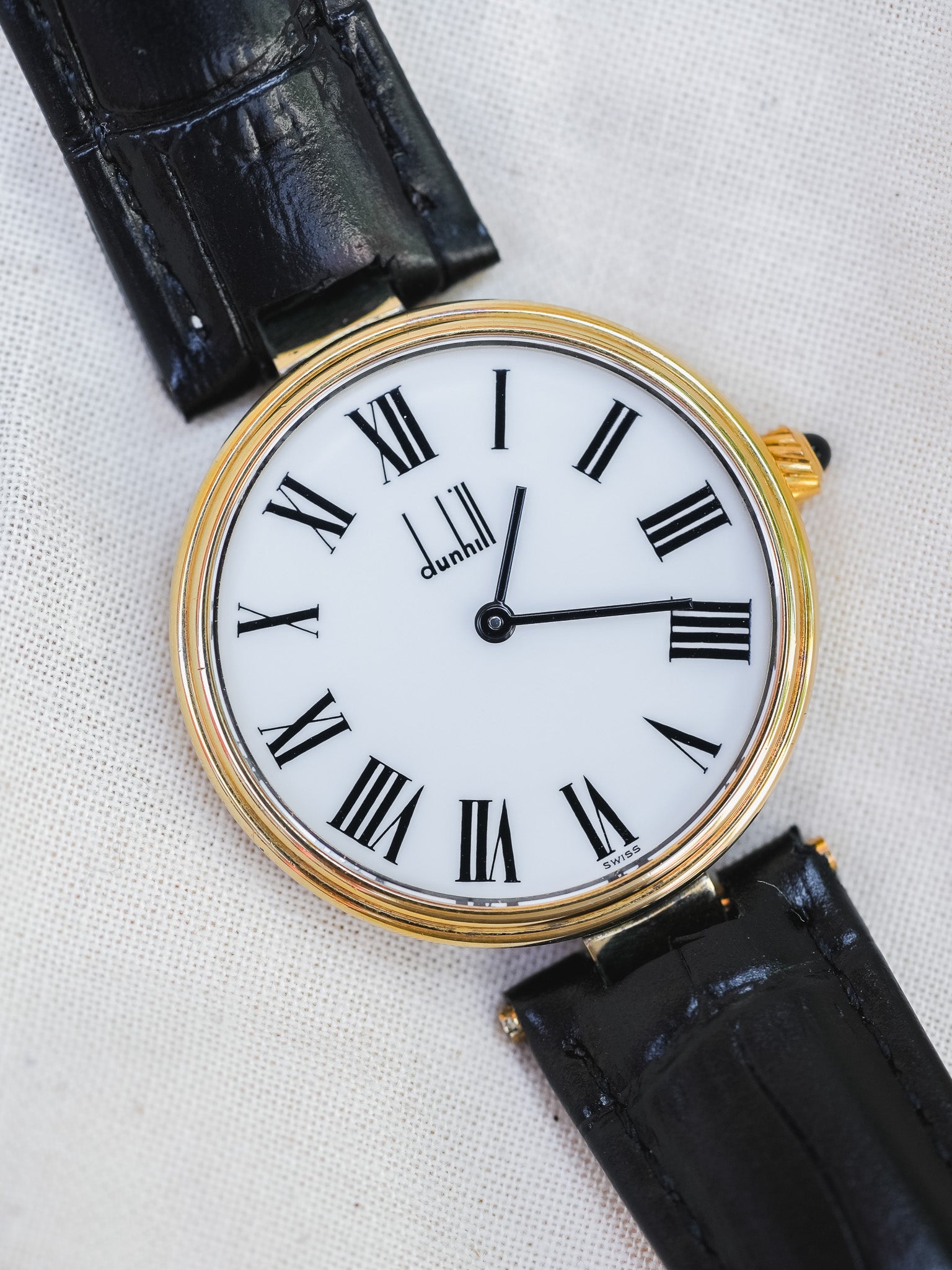 Alfred Dunhill - Ronde en Argent 925 plaqué or cadran blanc - 1980s - Atelier Victor - Vintage  Shop
