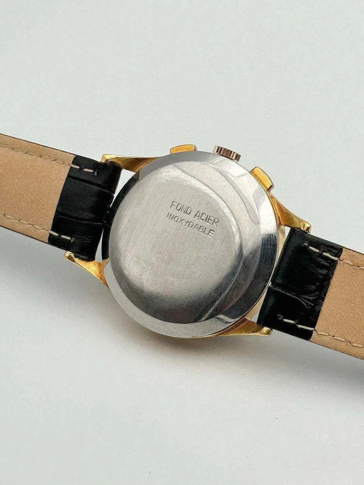 Altitude Competition - Chronograph Venus Black - 1960s - Atelier Victor Paris - Vintage Watch Shop Dubai