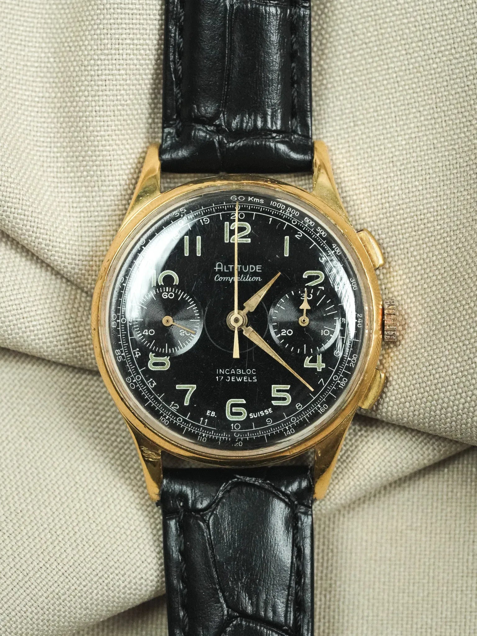 Altitude Competition - Chronographe Venus 188 Noir Or - 1960s - Atelier Victor