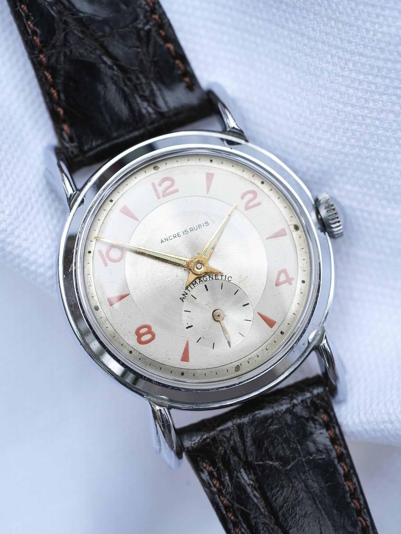Anonyme - Tear drops Index Saumon - 1970s - Atelier Victor Paris - Vintage Watch Shop Dubai