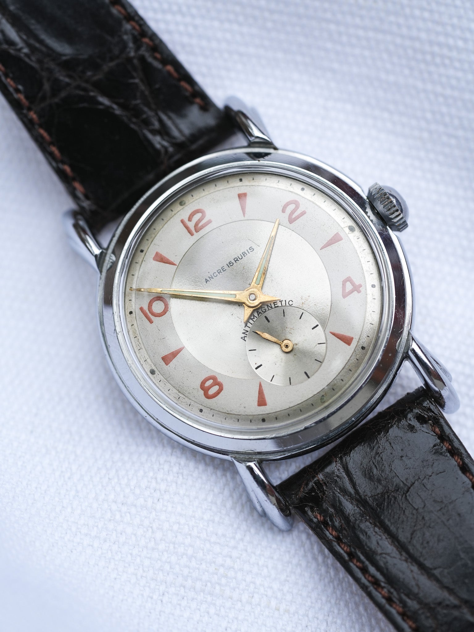 Anonyme - Tear drops Index Saumon - 1970s - Atelier Victor Paris - Vintage Watch Shop Dubai