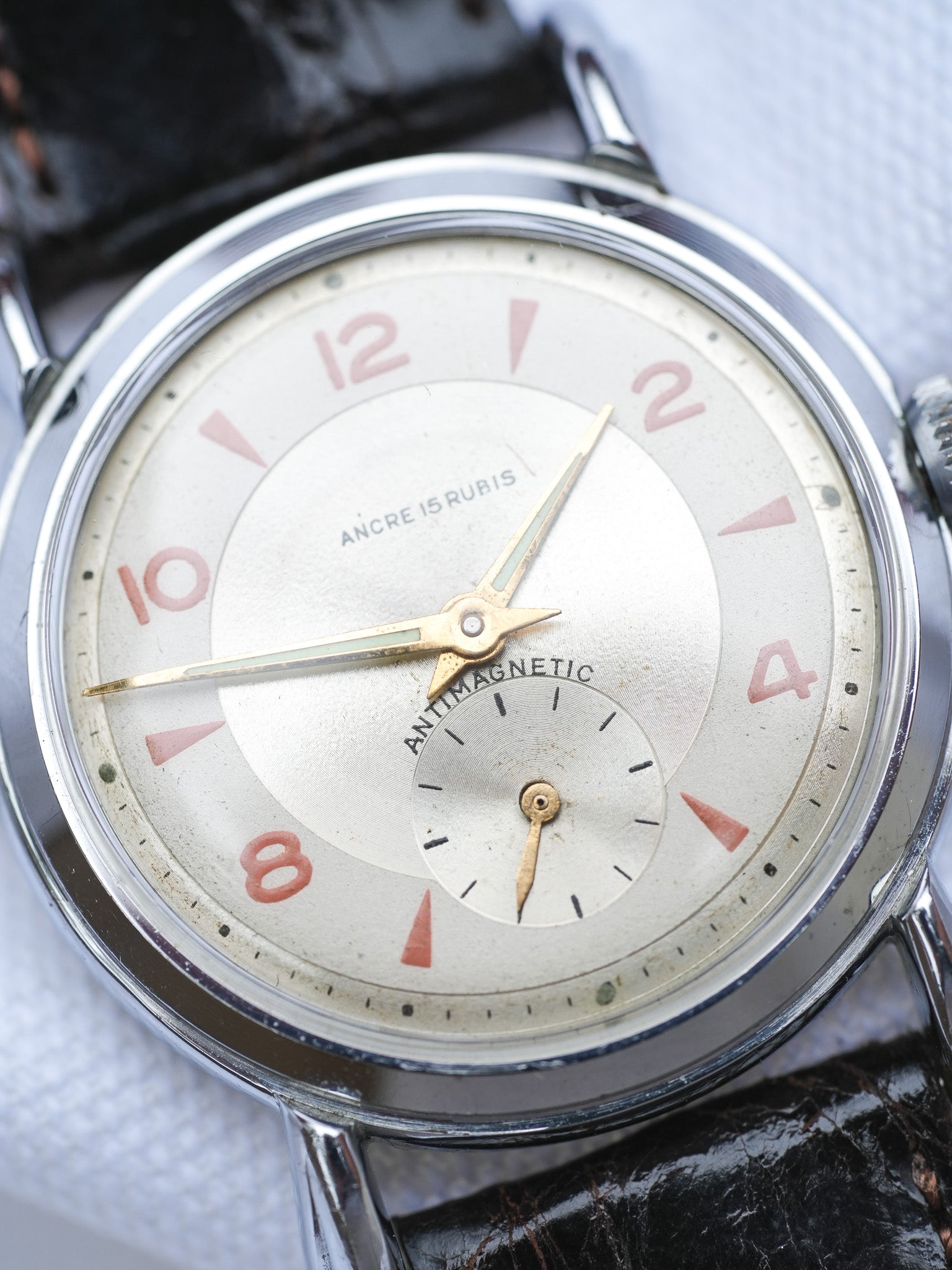 Anonyme - Tear drops Index Saumon - 1970s - Atelier Victor Paris - Vintage Watch Shop Dubai