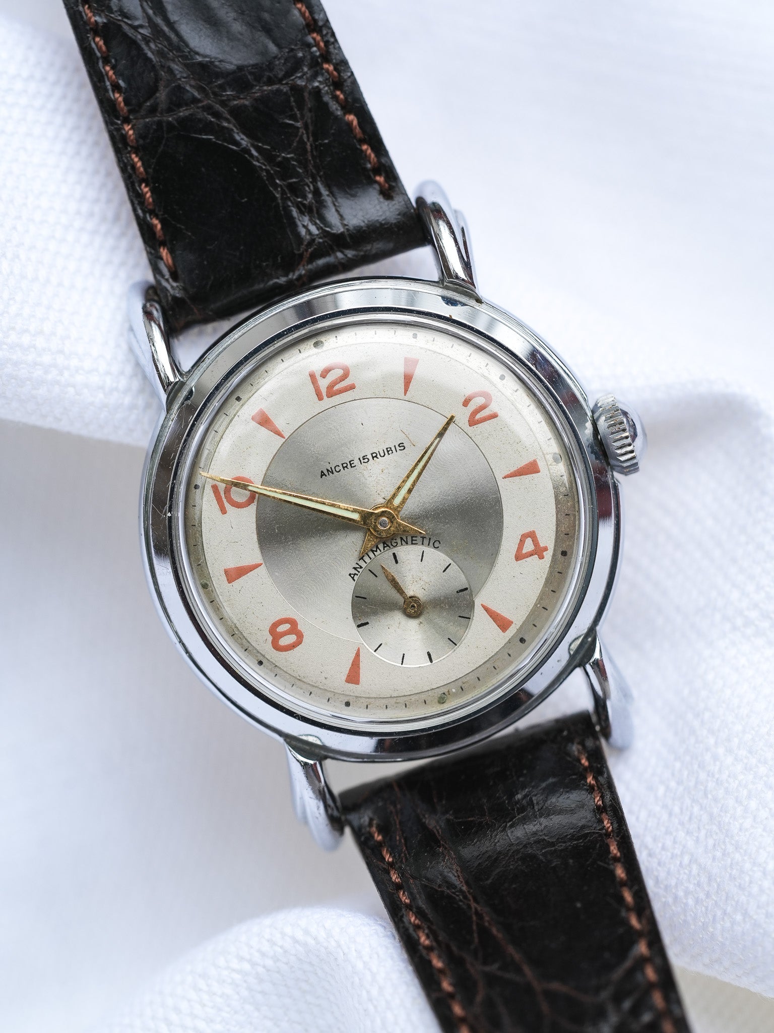 Anonyme - Tear drops Index Saumon - 1970s - Atelier Victor Paris - Vintage Watch Shop Dubai