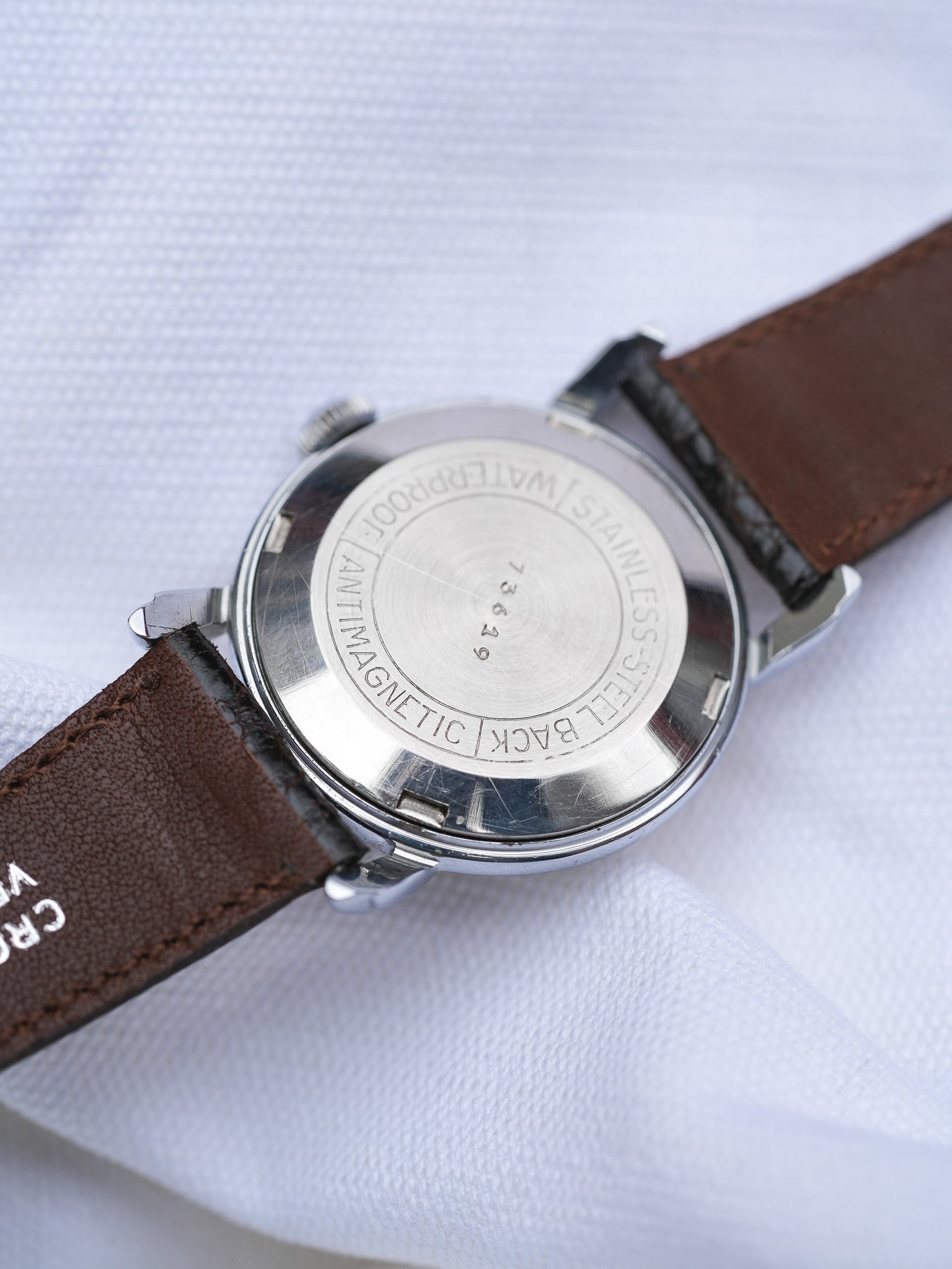 Anonyme - Tear drops Index Saumon - 1970s - Atelier Victor Paris - Vintage Watch Shop Dubai