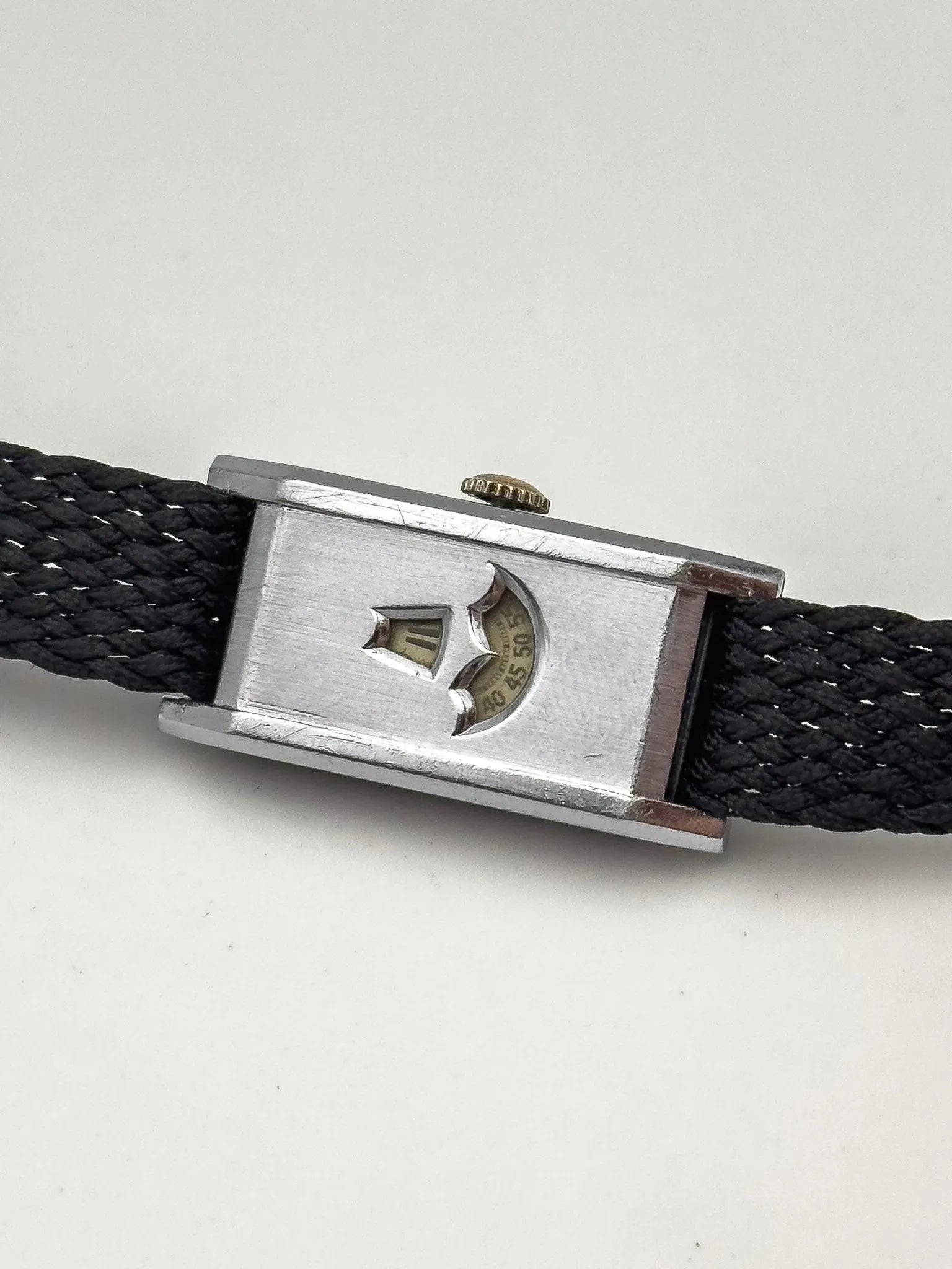 Anonymous - Jump Hour / Tank Guichet - 1930s - Atelier Victor Paris - Vintage Watch Shop Dubai