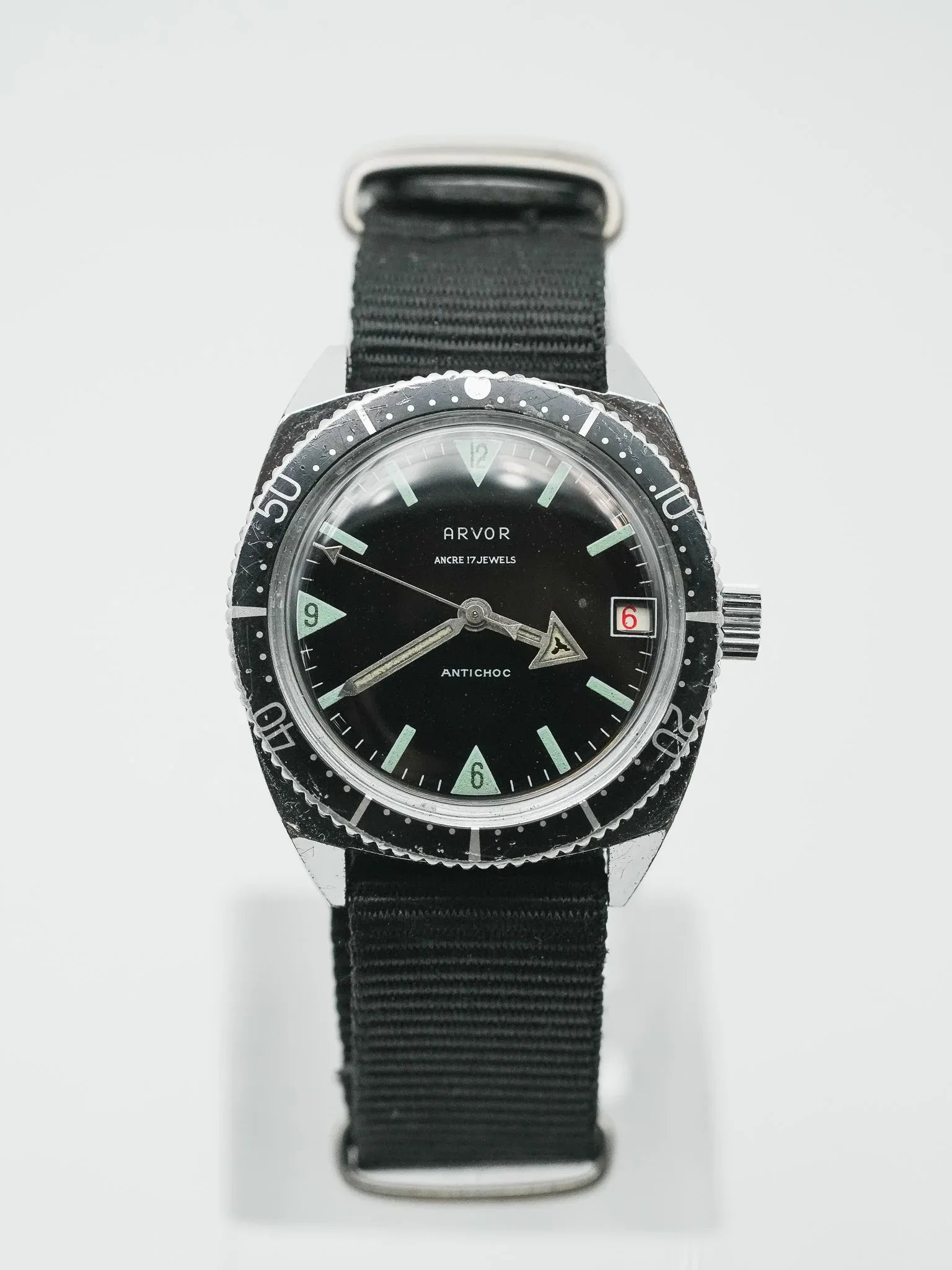 Arvor - Plongeuse Cadran noir - 1960s - Atelier Victor