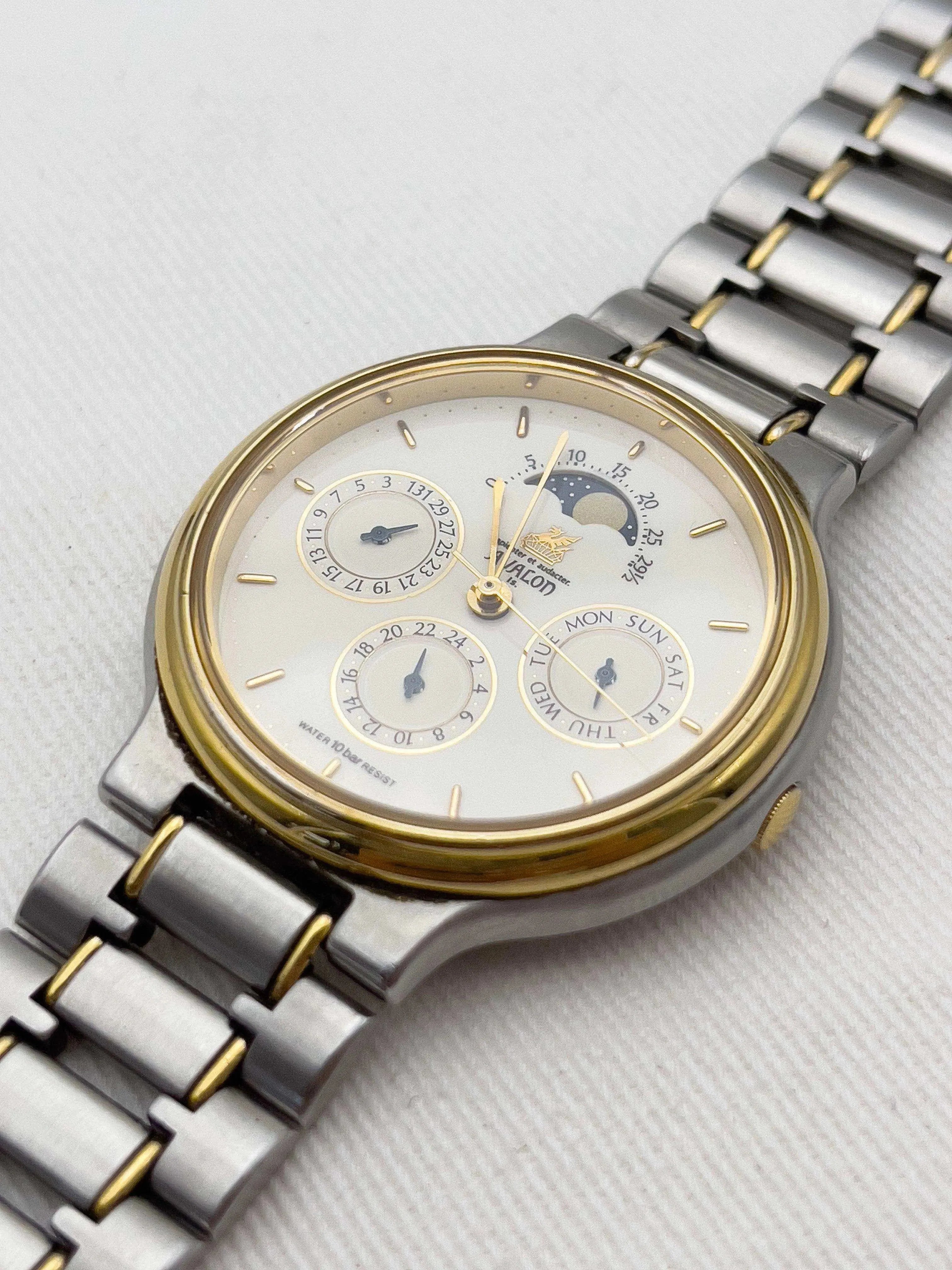 Avalon (Citizen) - Moonphase Triple Calendar - 1980s - Atelier Victor Paris - Vintage Watch Shop Dubai