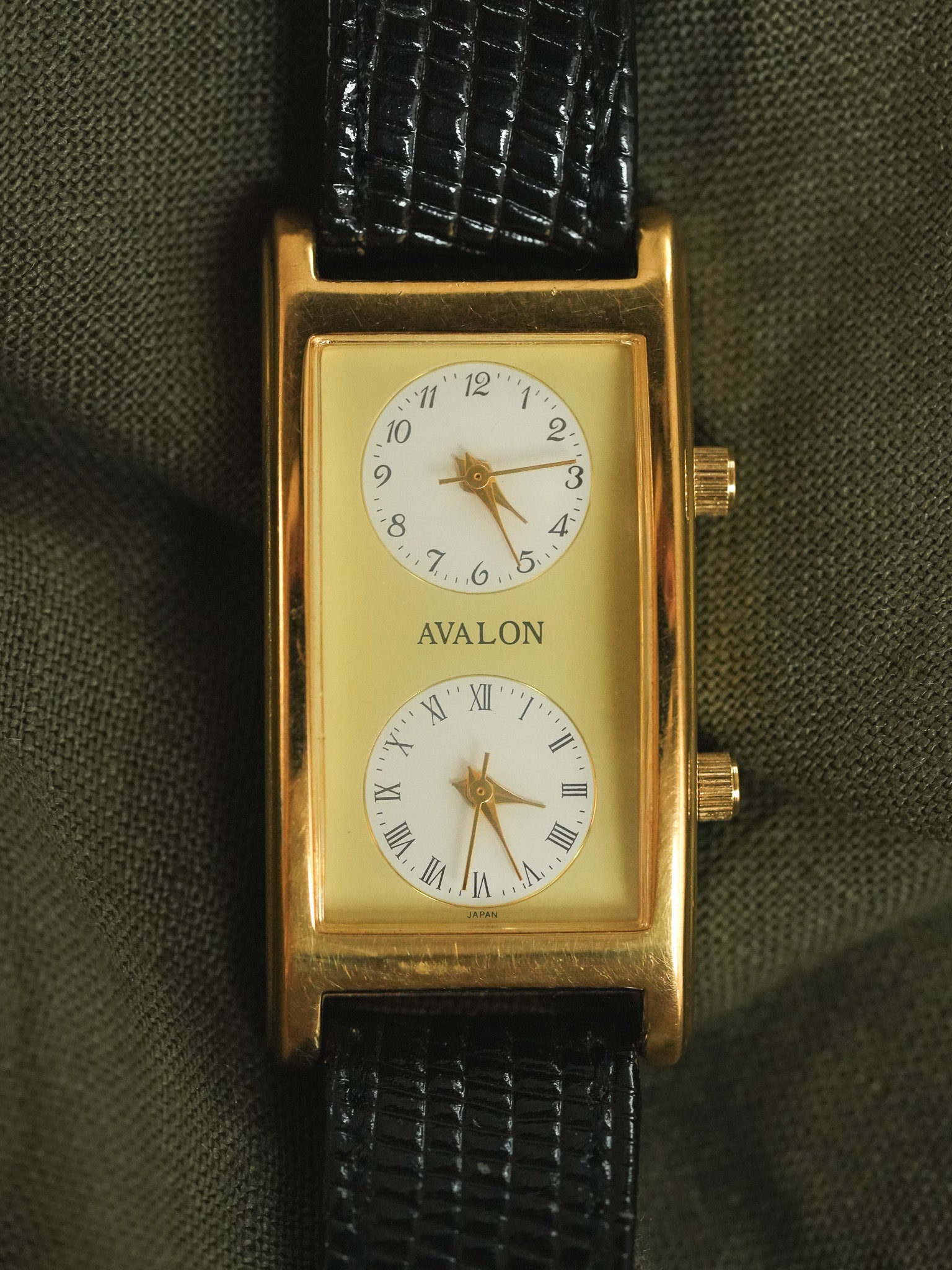 Avalon par Citizen - Double fuseaux horaires Deux mouvements Plaqué or - 1990s - Atelier Victor - Vintage  Shop