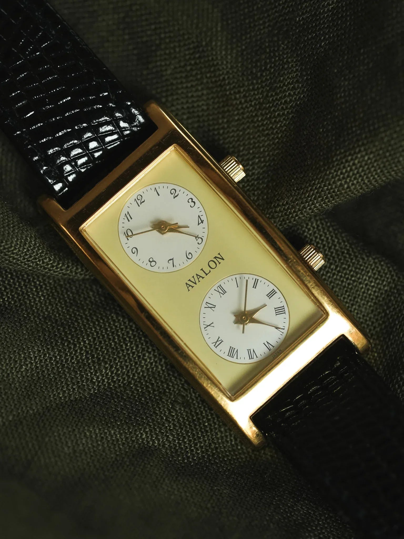 Avalon par Citizen - Double fuseaux horaires Deux mouvements Plaqué or - 1990s - Atelier Victor - Vintage  Shop