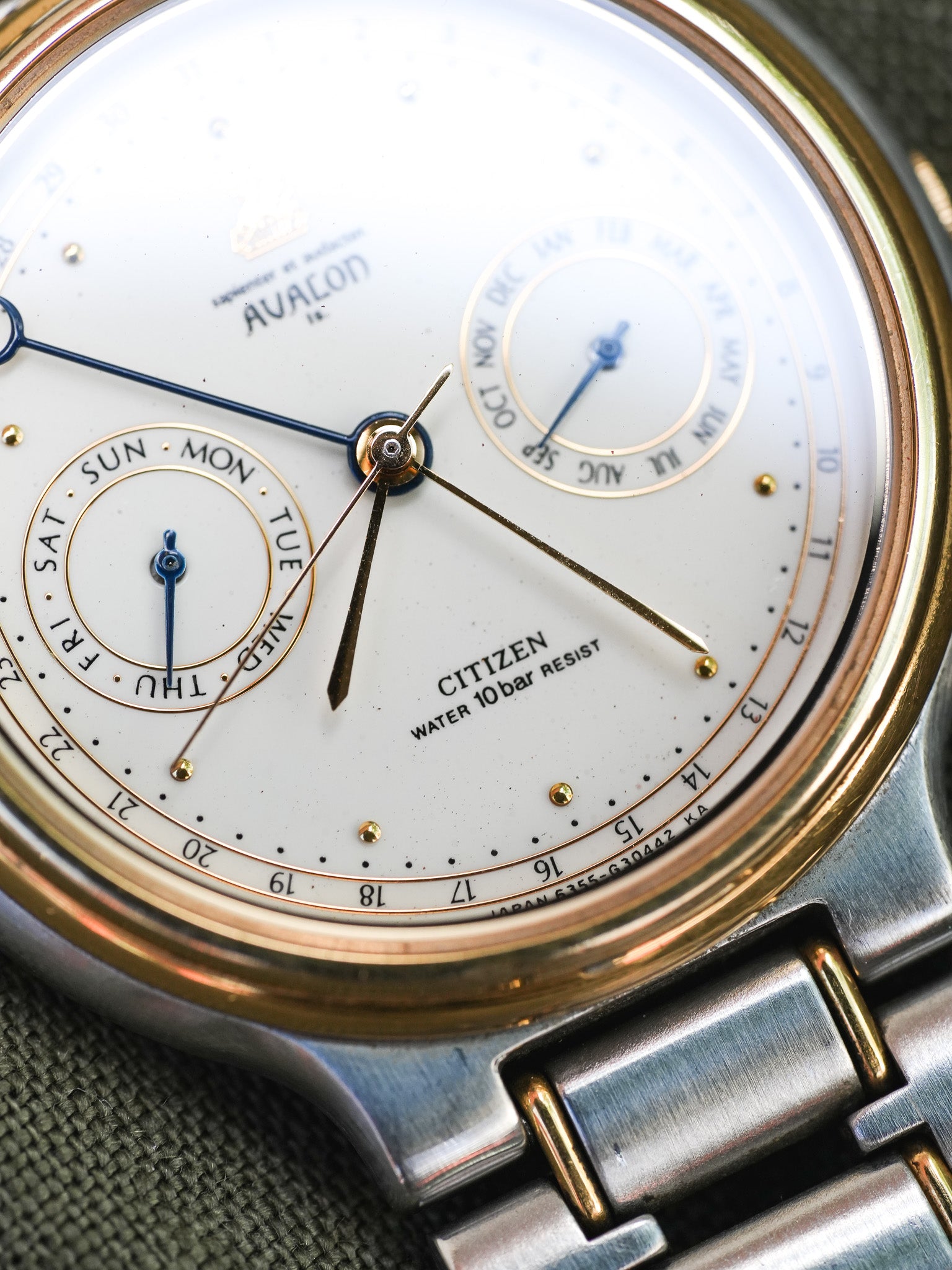 Avalon x Citizen - Triple Calendar Acier Or - 1980s - Atelier Victor - Vintage  Shop