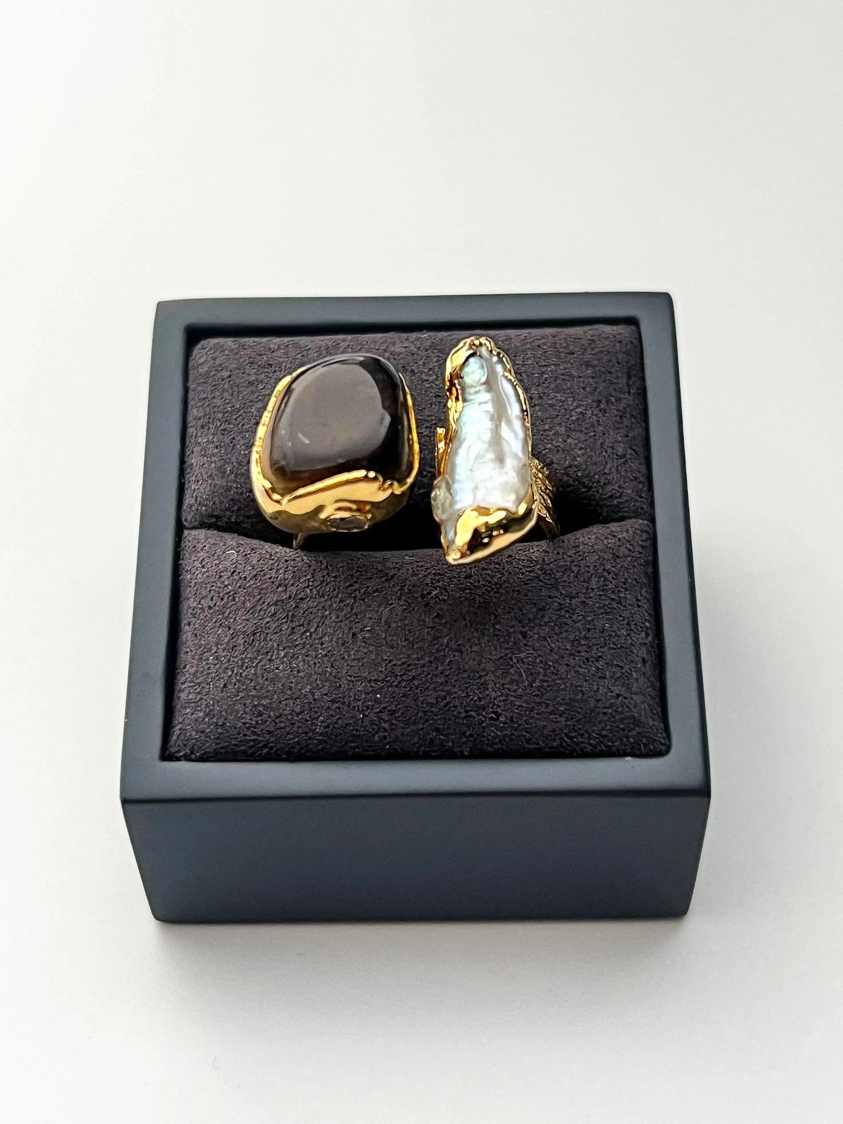 Bague - Double Oeil de tigre Perle Naturelle - Atelier Victor Paris - Vintage Watch Shop Dubai
